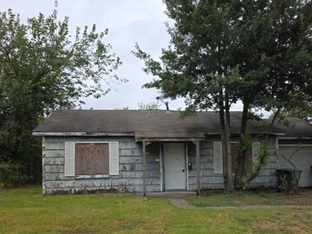 1502 Pleasantville Drive — photo