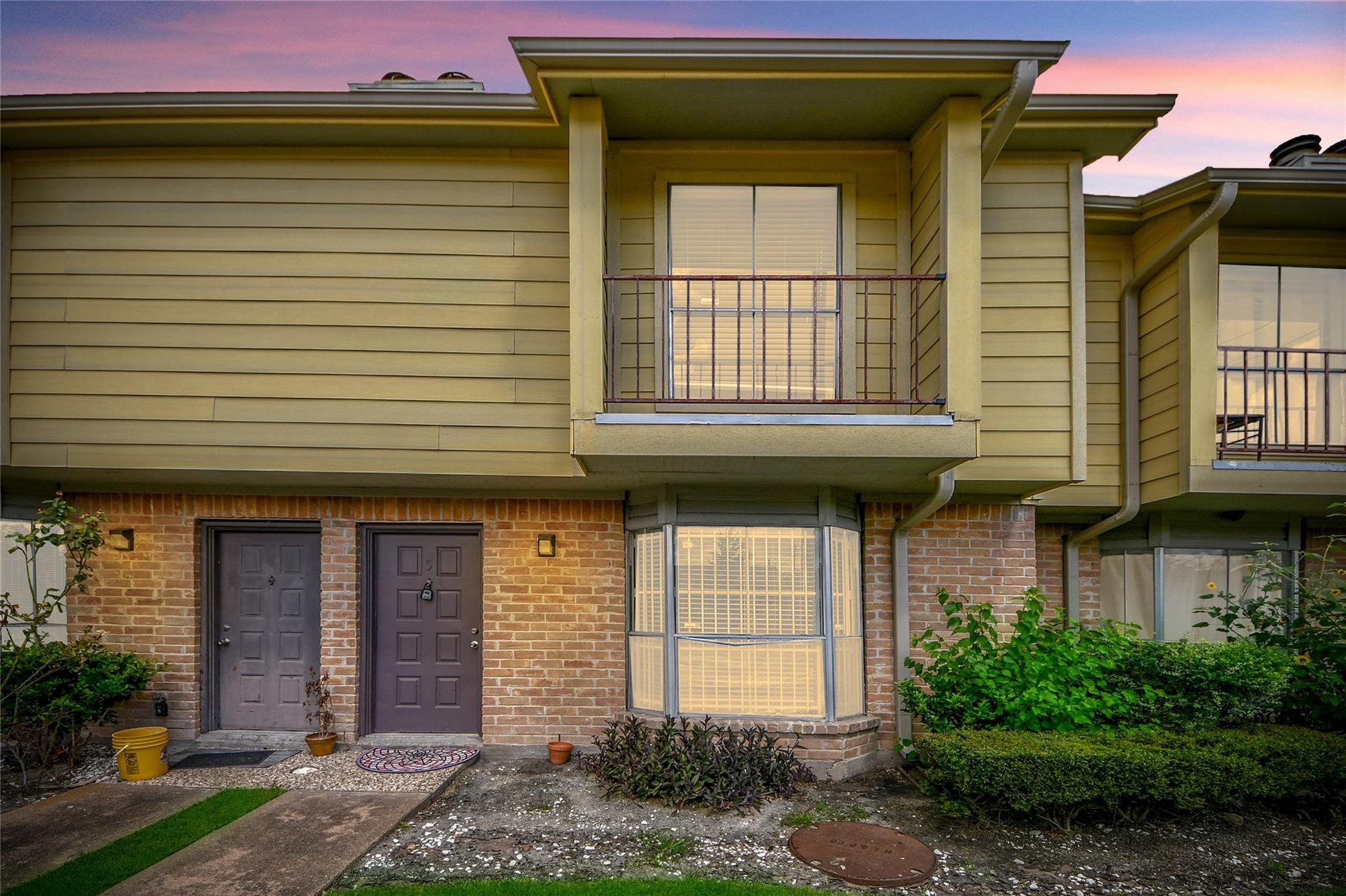 9350 Country Creek Drive #5 — photo