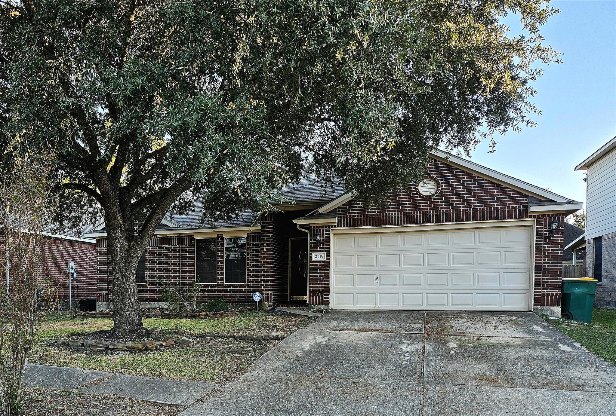 2419 Floral Ridge Drive — photo