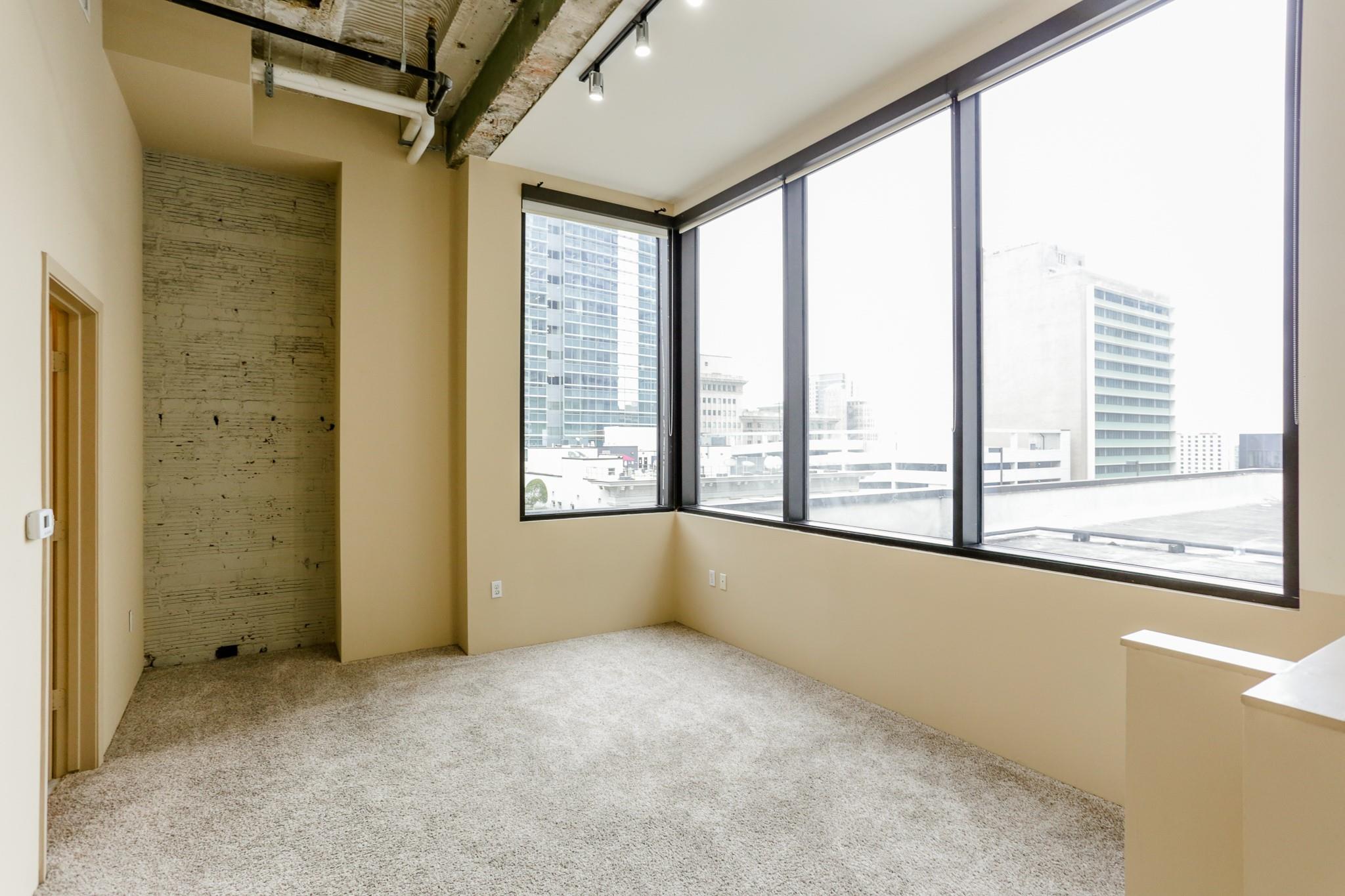 917 Main Street #1101 — photo