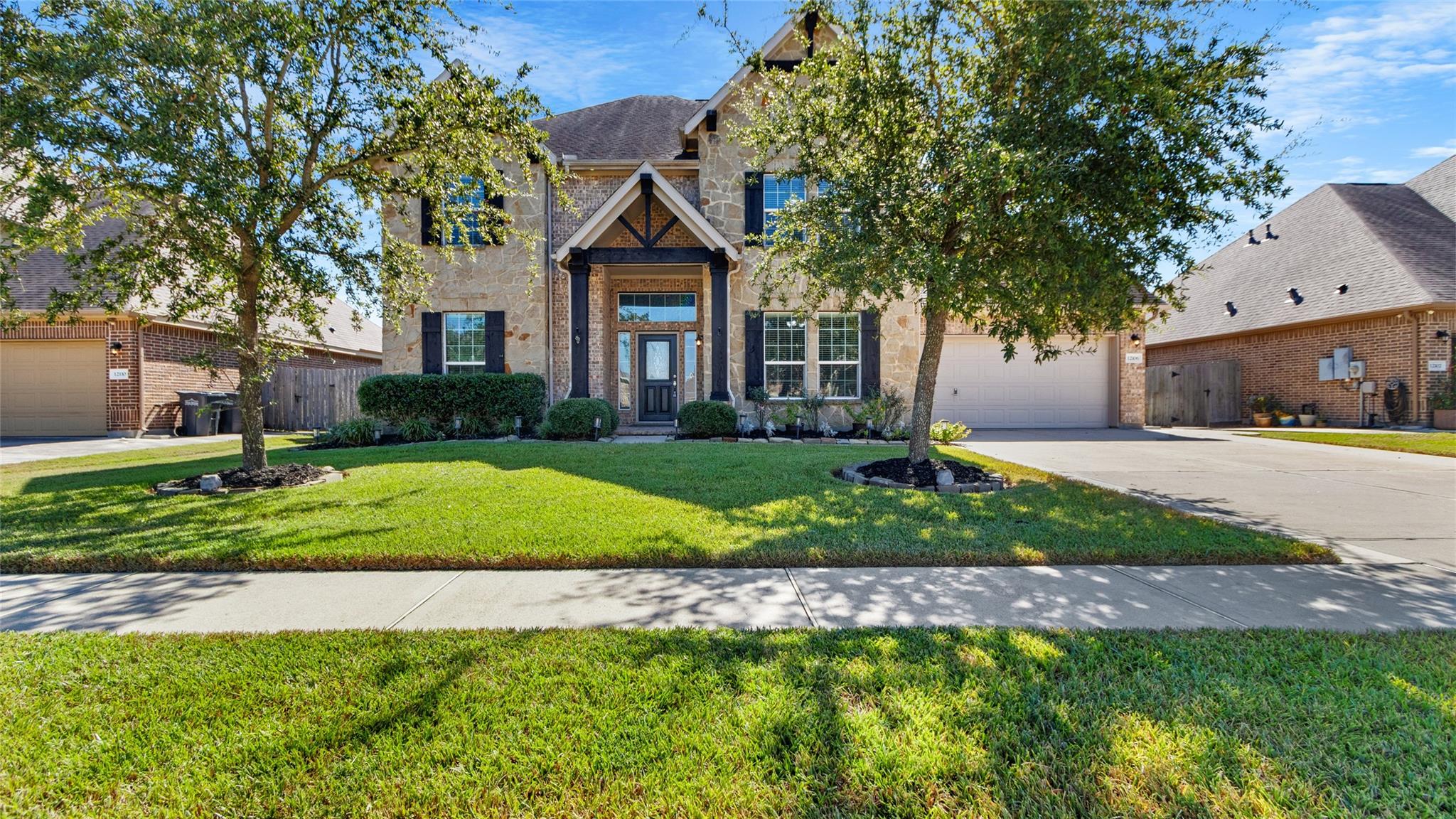 12106 Obsidian Lane — photo