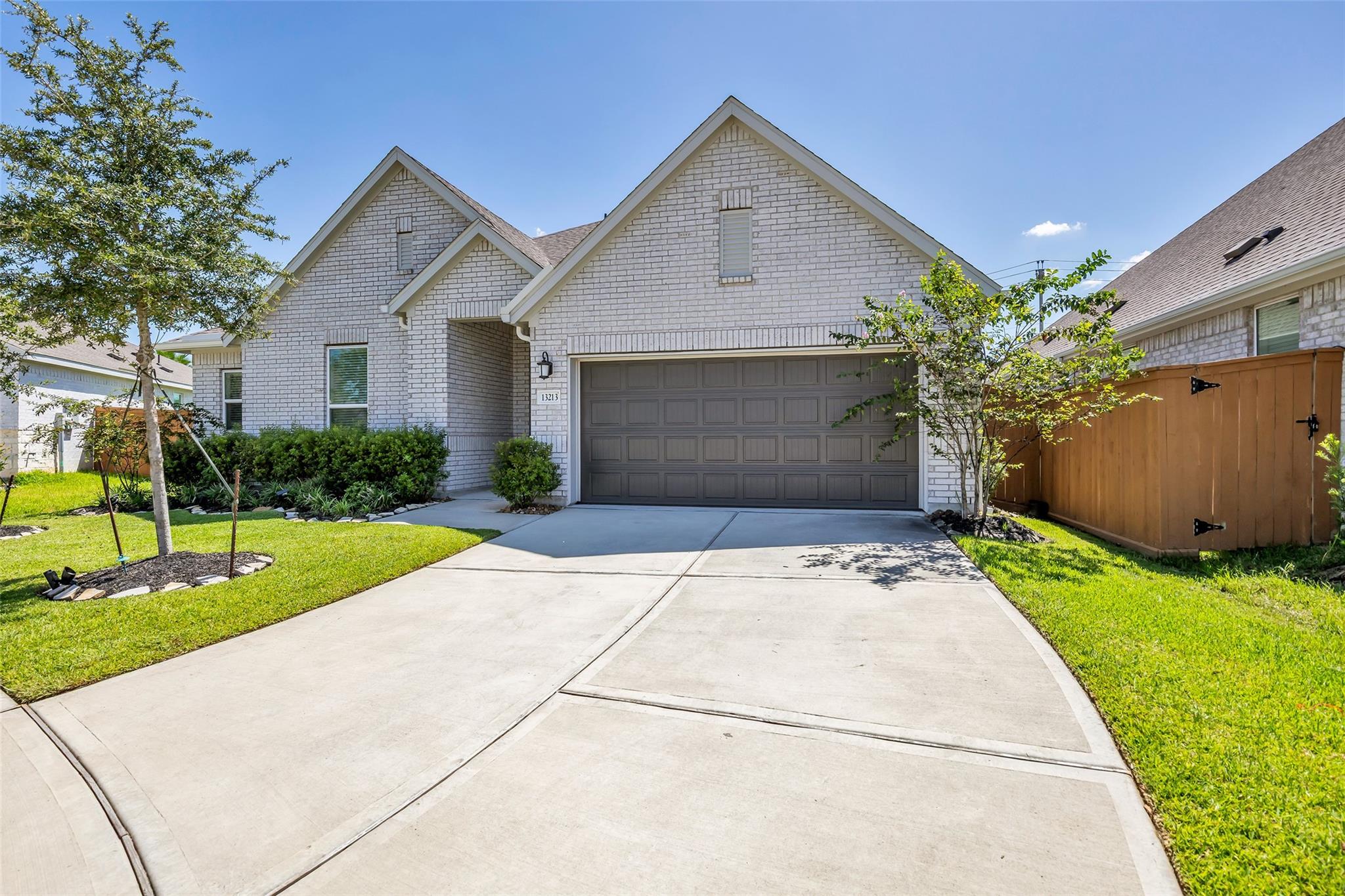 13213 Harbor Point Drive — photo