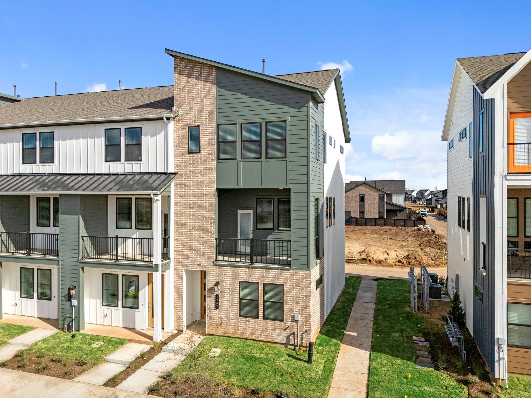 1342 Mercantile Street — photo