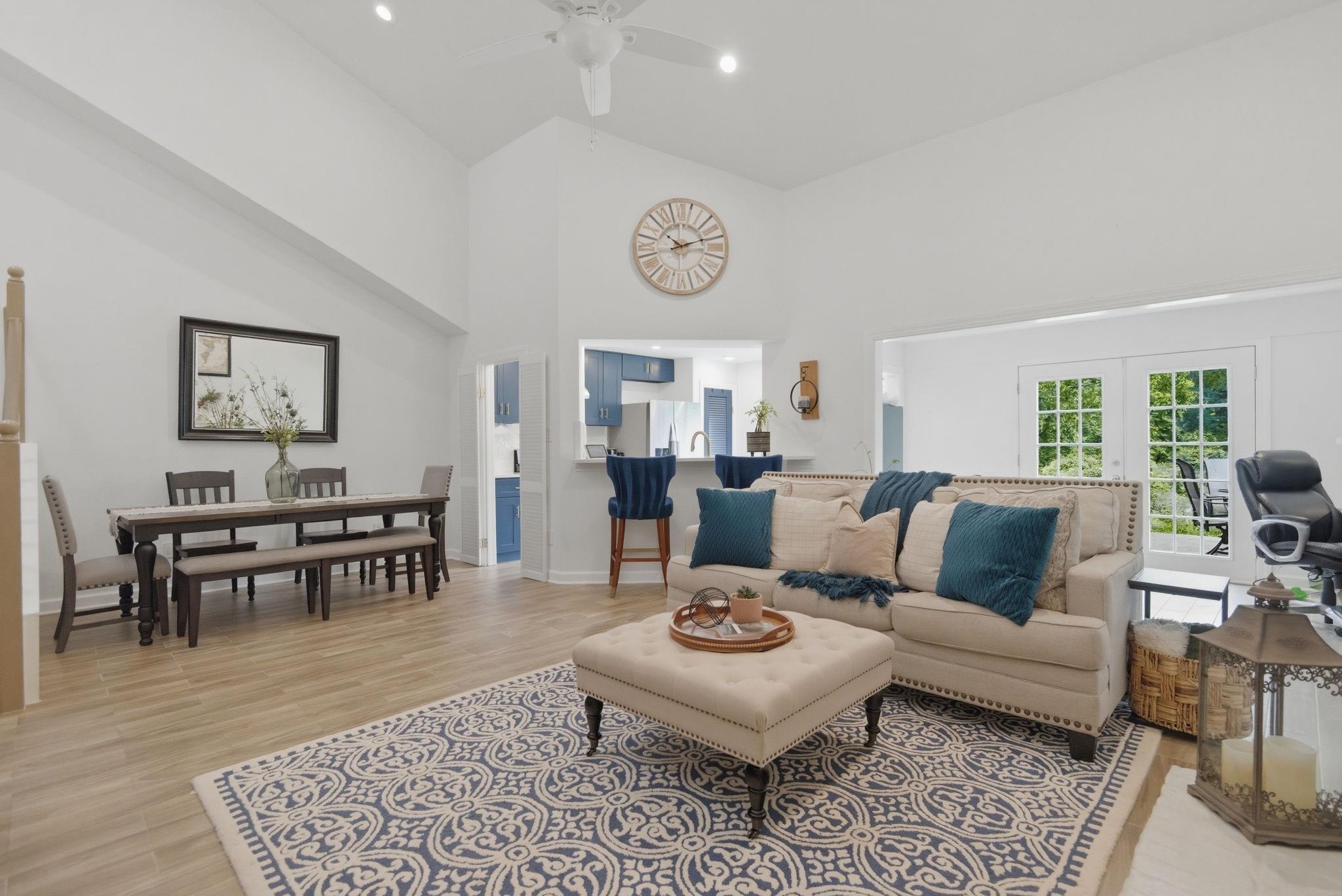 9400 Doliver Drive #21 — photo