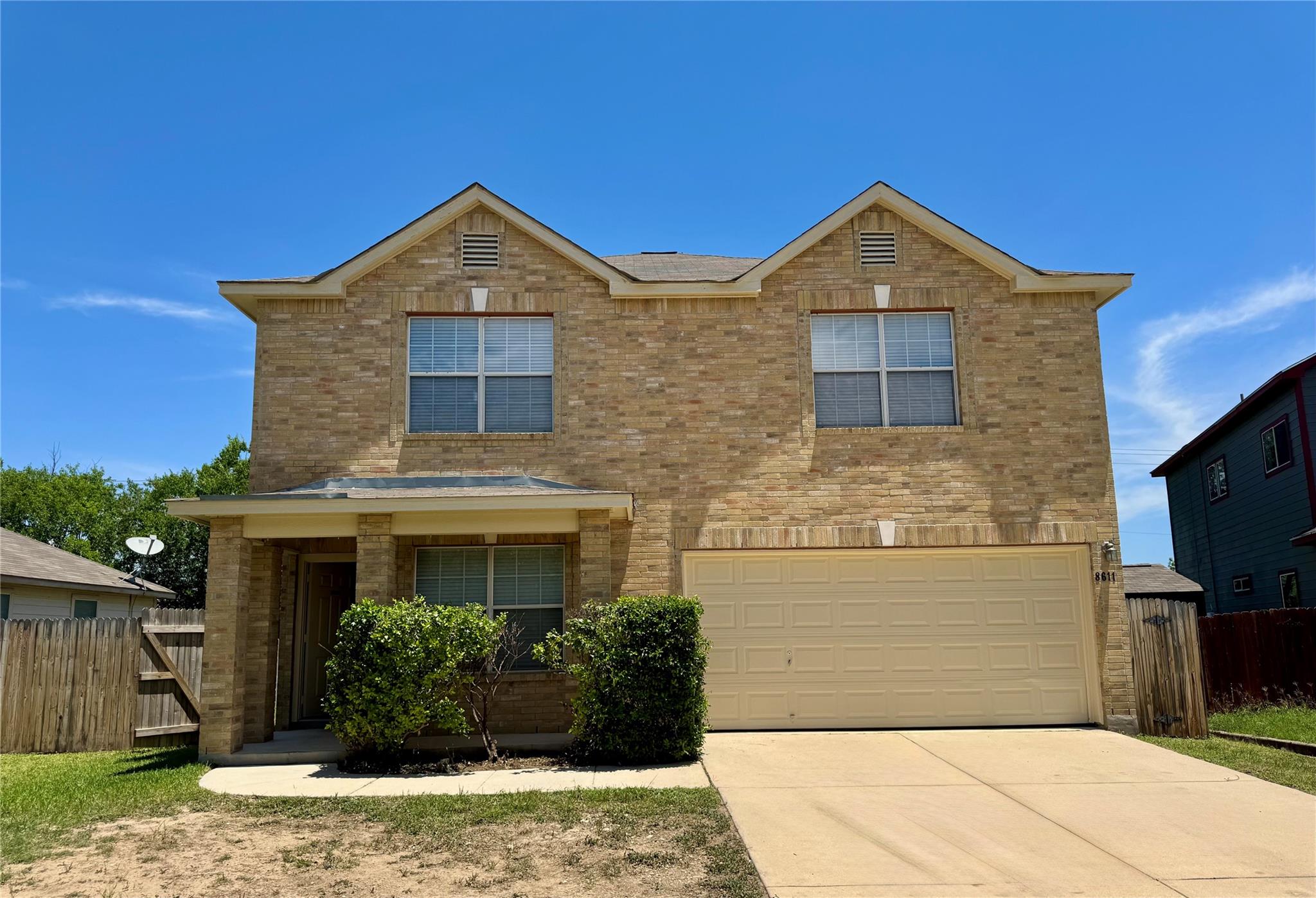 8611 Brisa Royale — photo