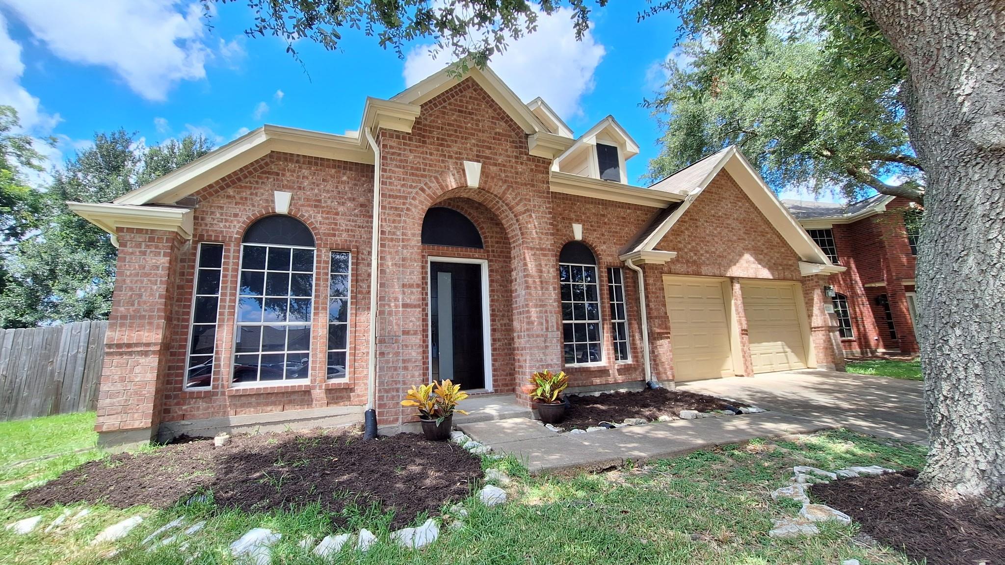 17122 Canterbury Green Court — photo