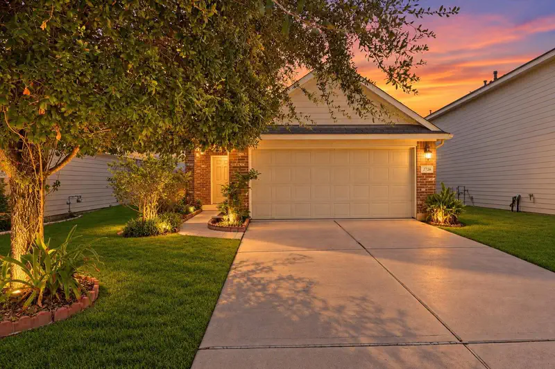 2726 Puddle Duck Court — photo