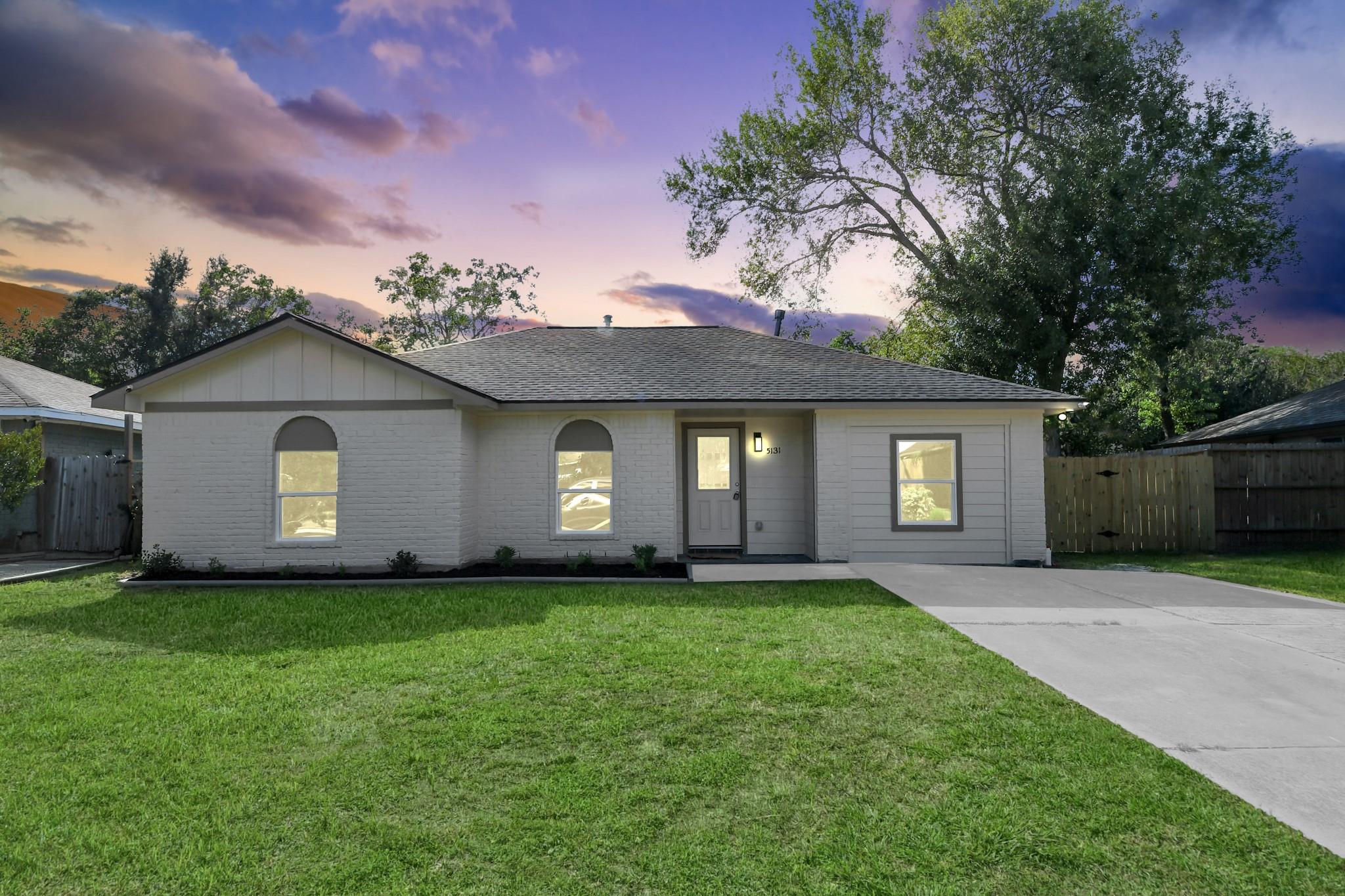 5131 Beechaven Street — photo