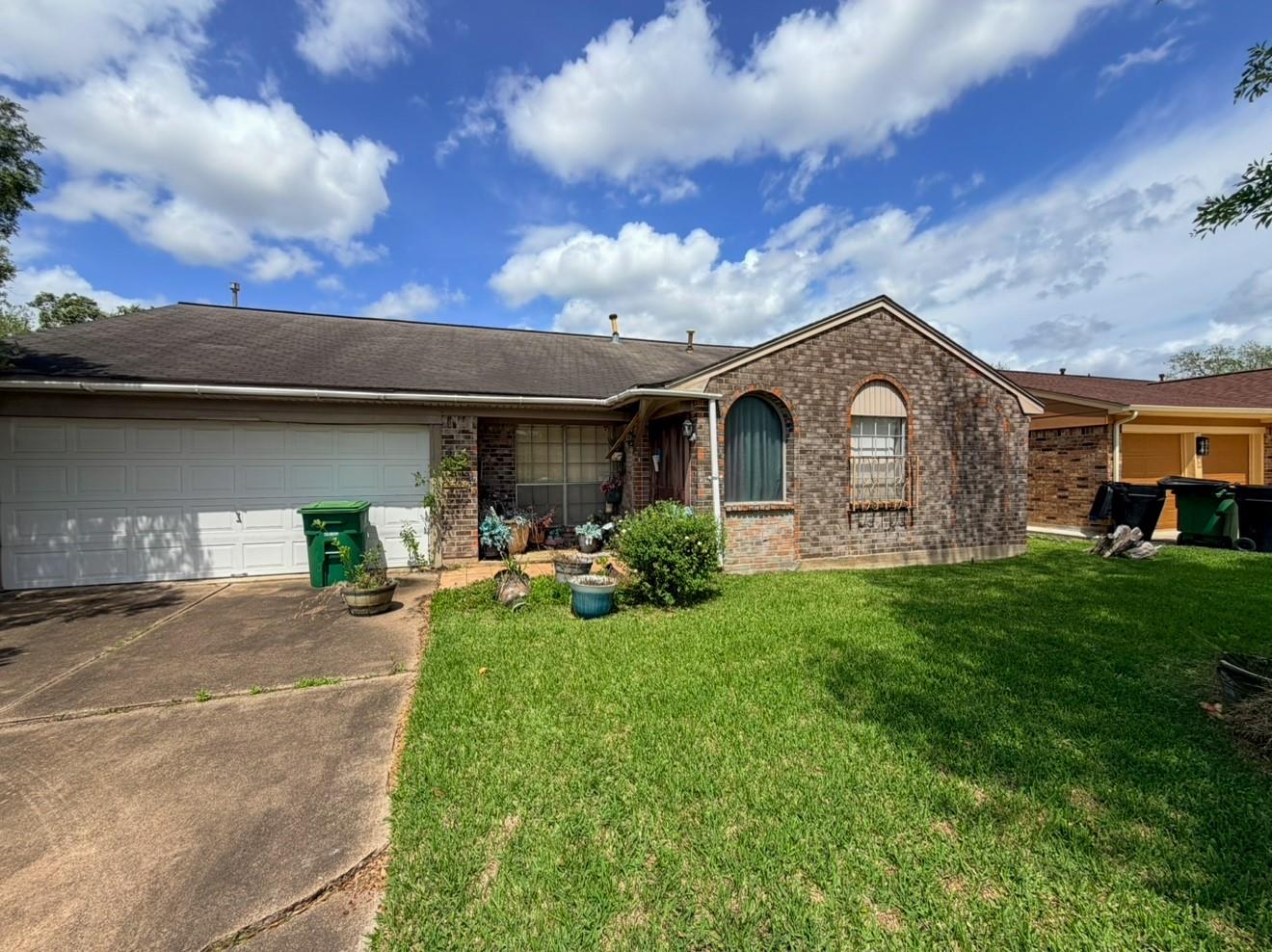 4119 Fairgreen Lane — photo
