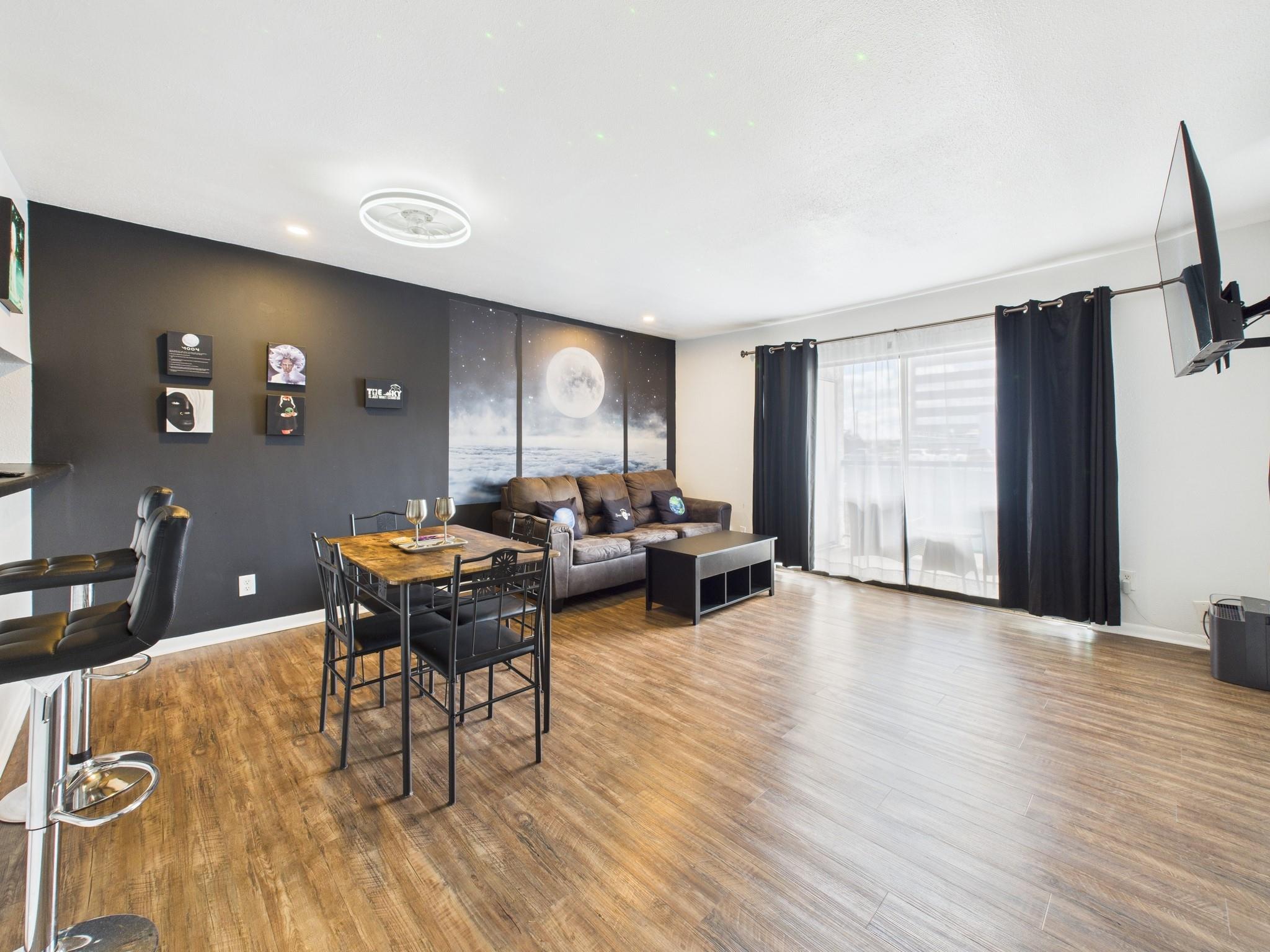 2814 S Bartell Drive #32 — photo