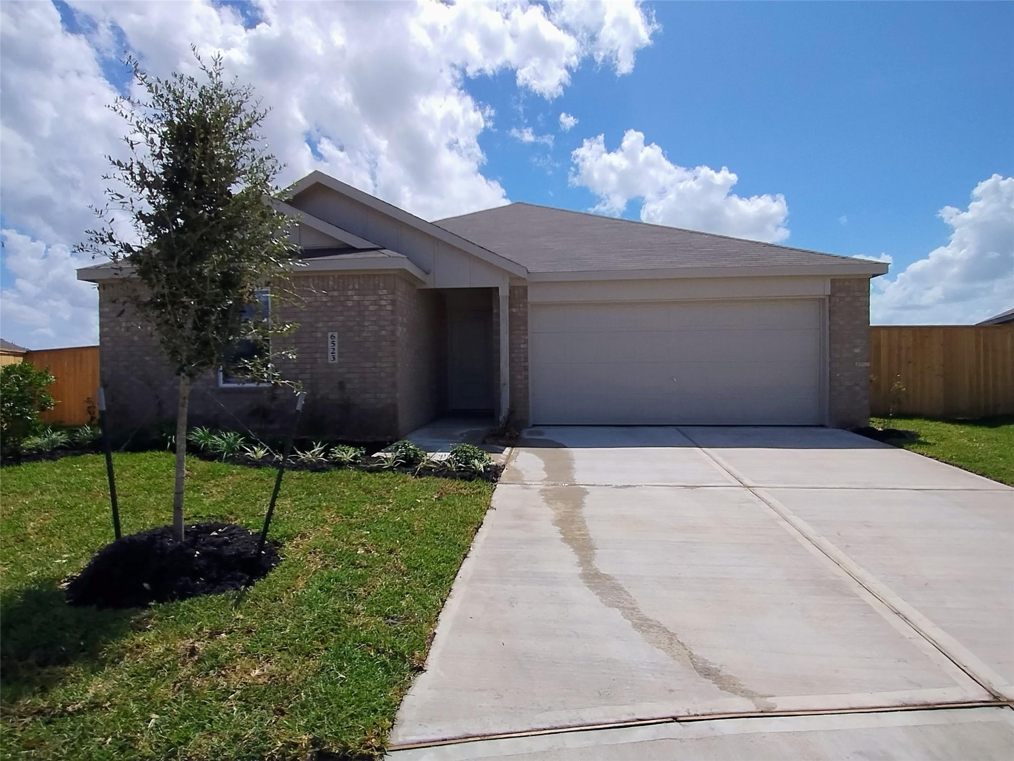 6523 Little Yellow Court — photo