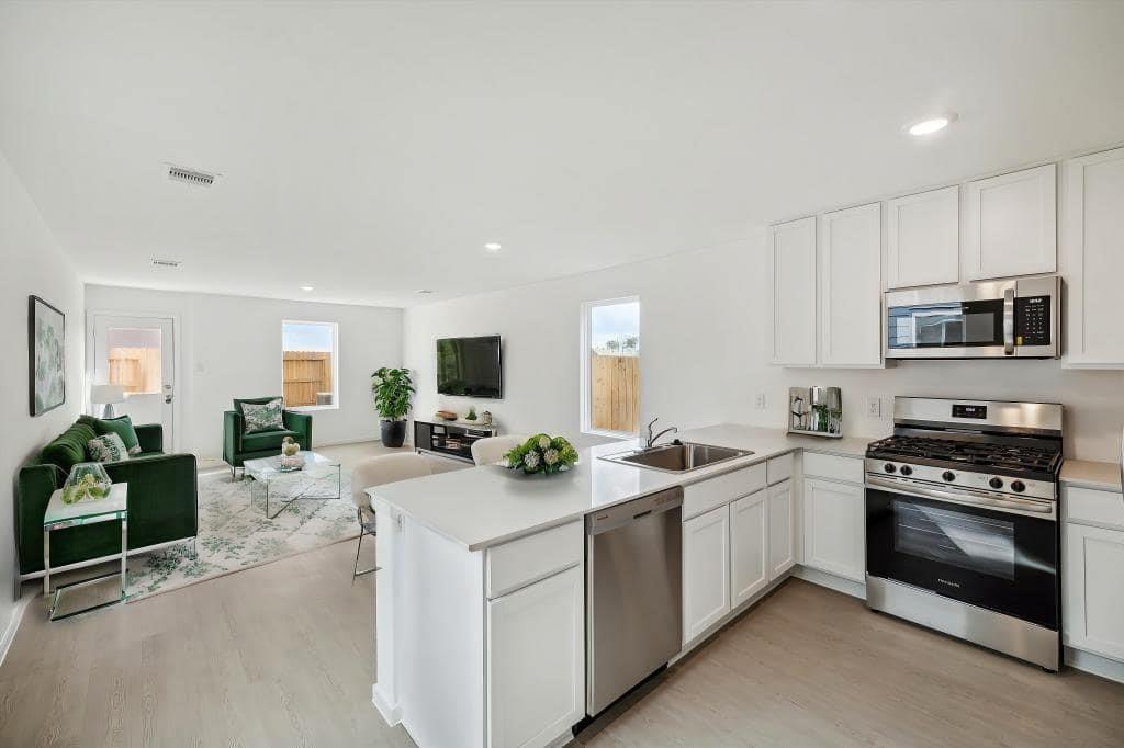 18246 Via Aurelia Drive — photo