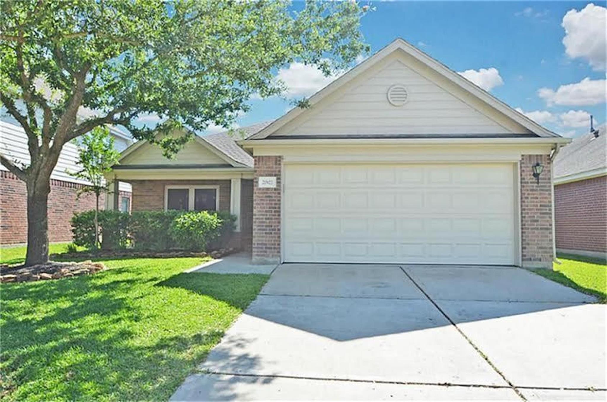 21922 Golden Cedar Drive — photo