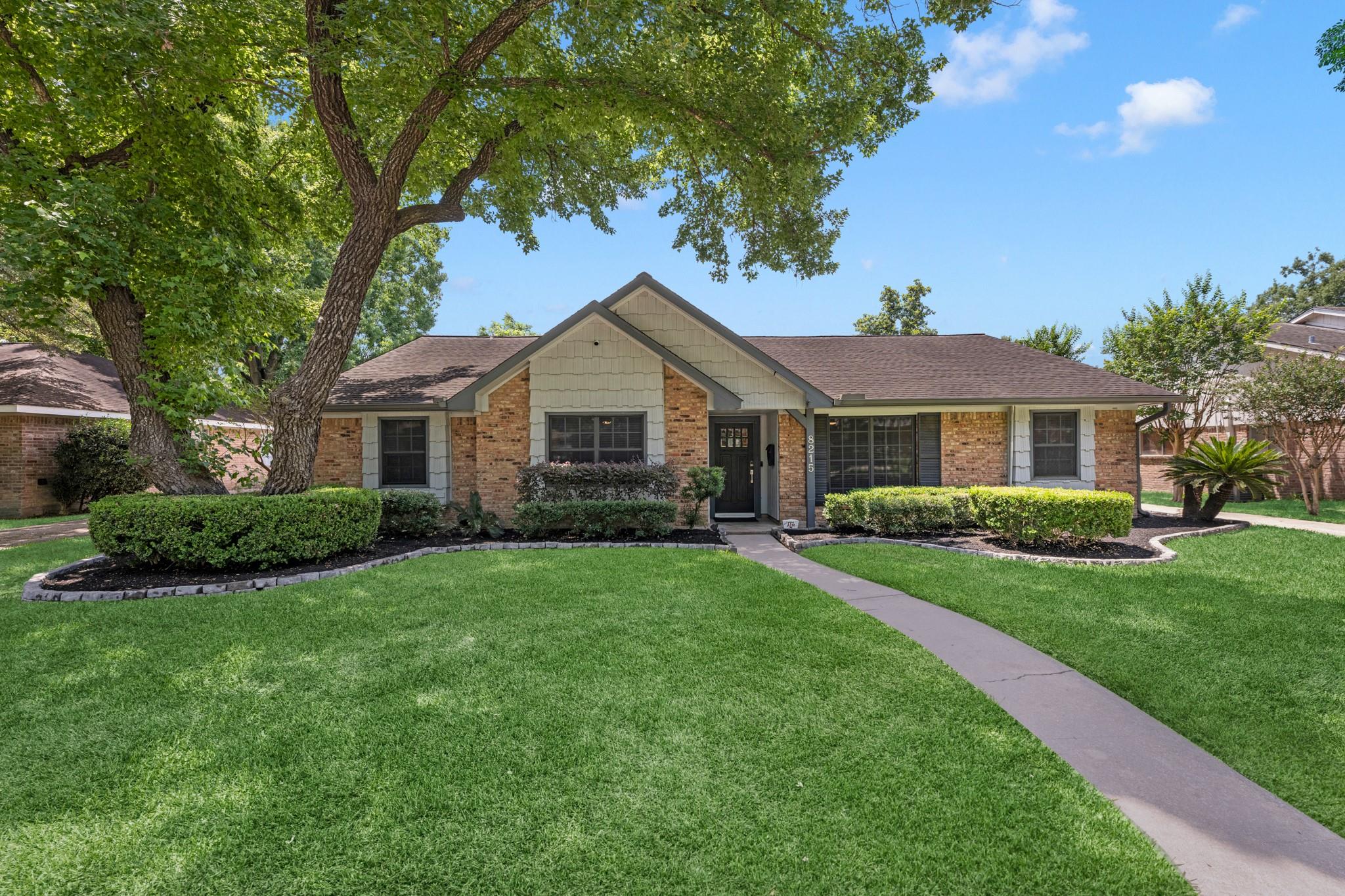 8215 Braes Meadow Drive — photo