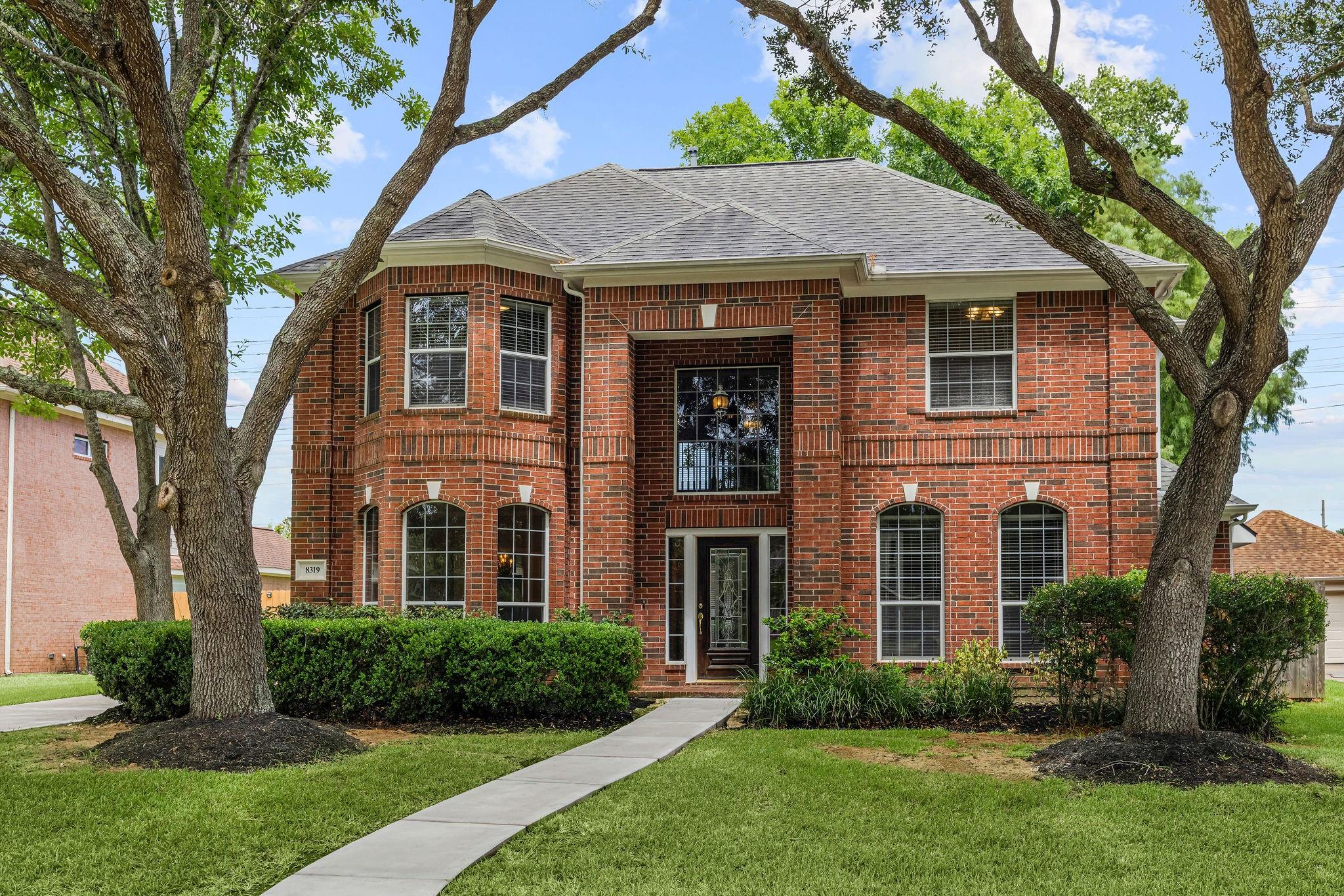 8319 Big Bend Drive — photo