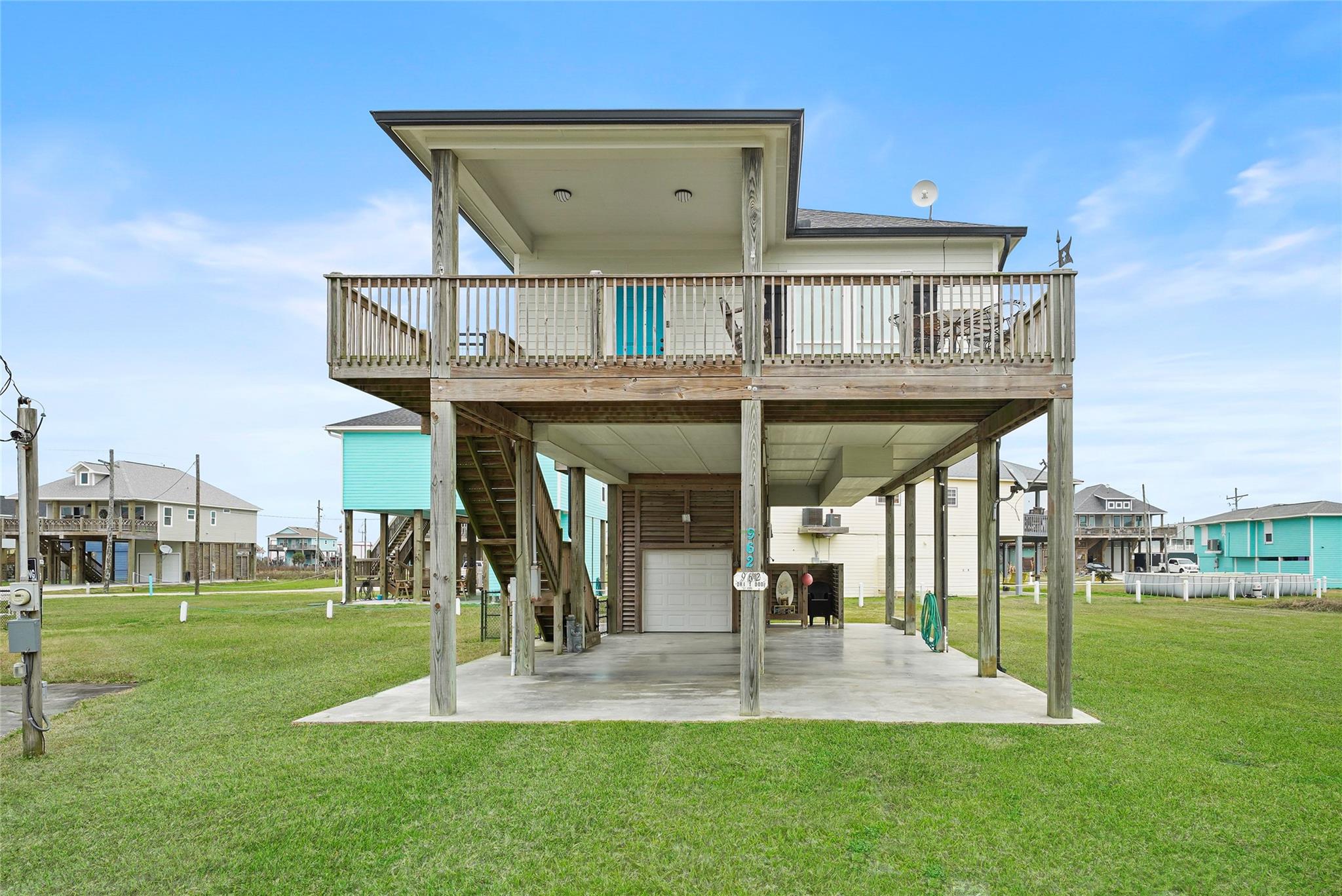 962 Driftwood Drive — photo