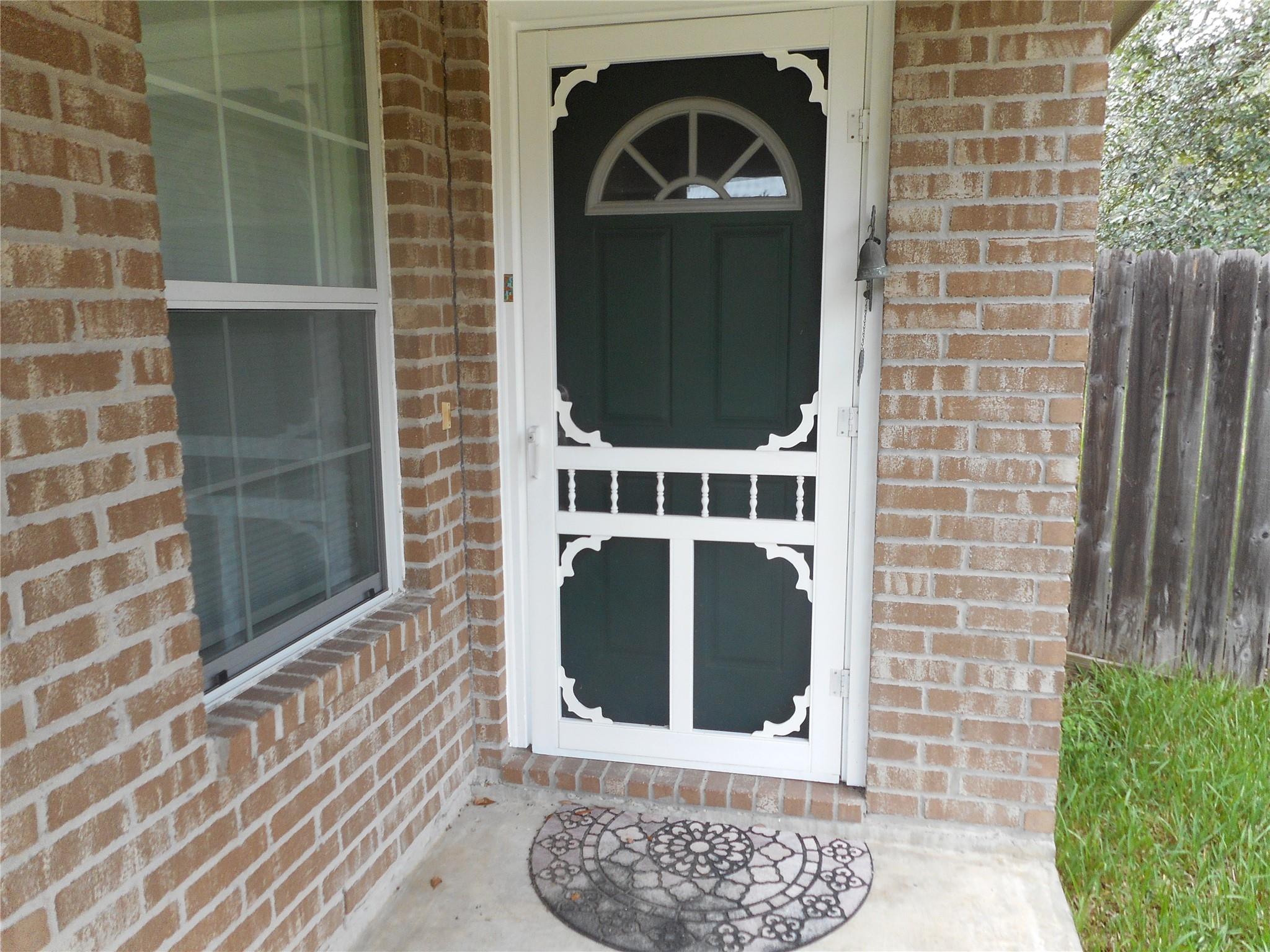 723 Levi Bend — photo