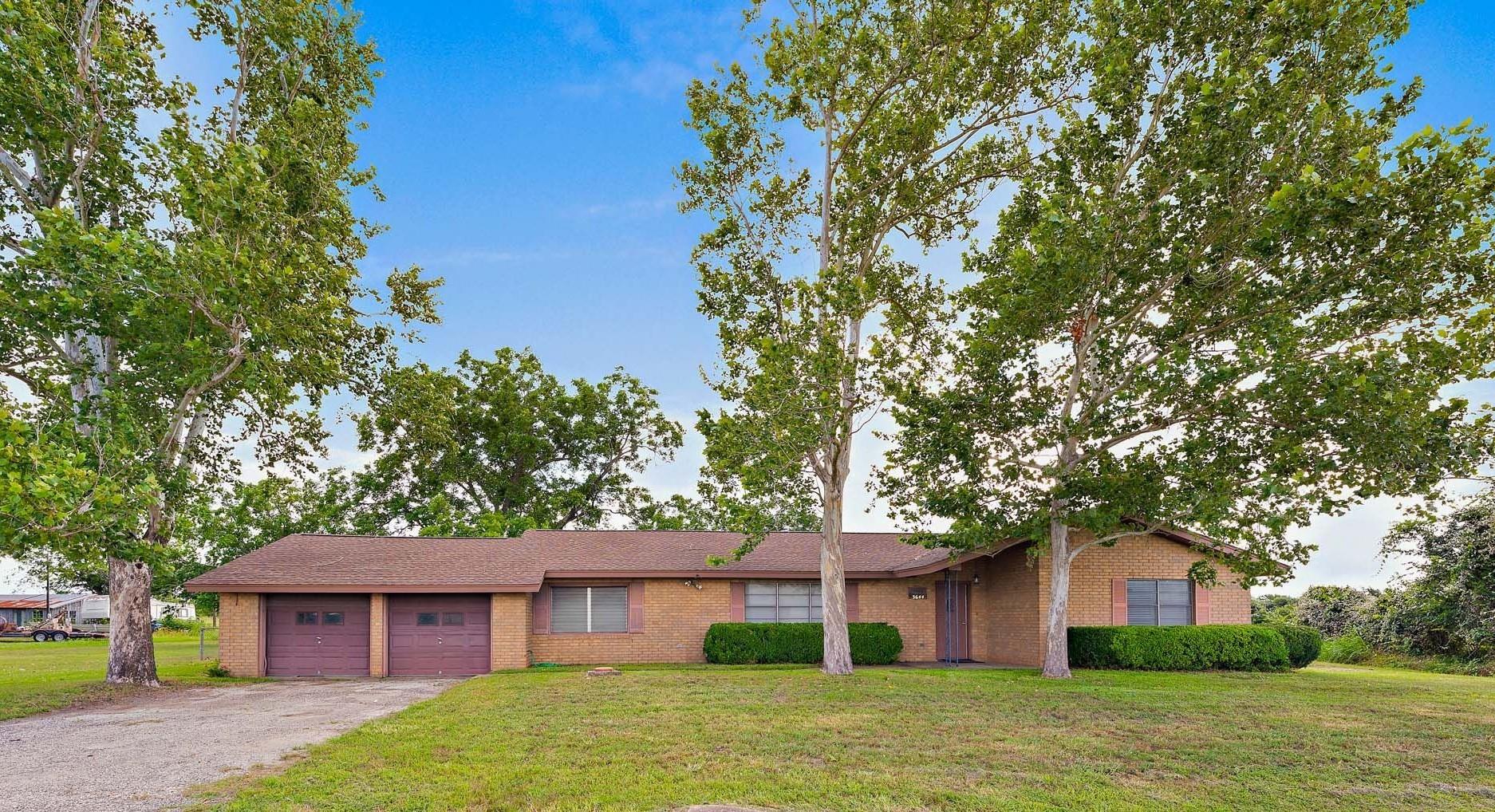 3644 W State Highway 71 Highway — photo