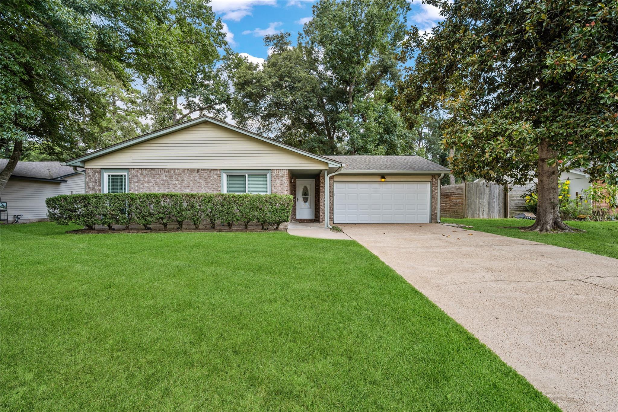 25341 Dogwood Lane — photo