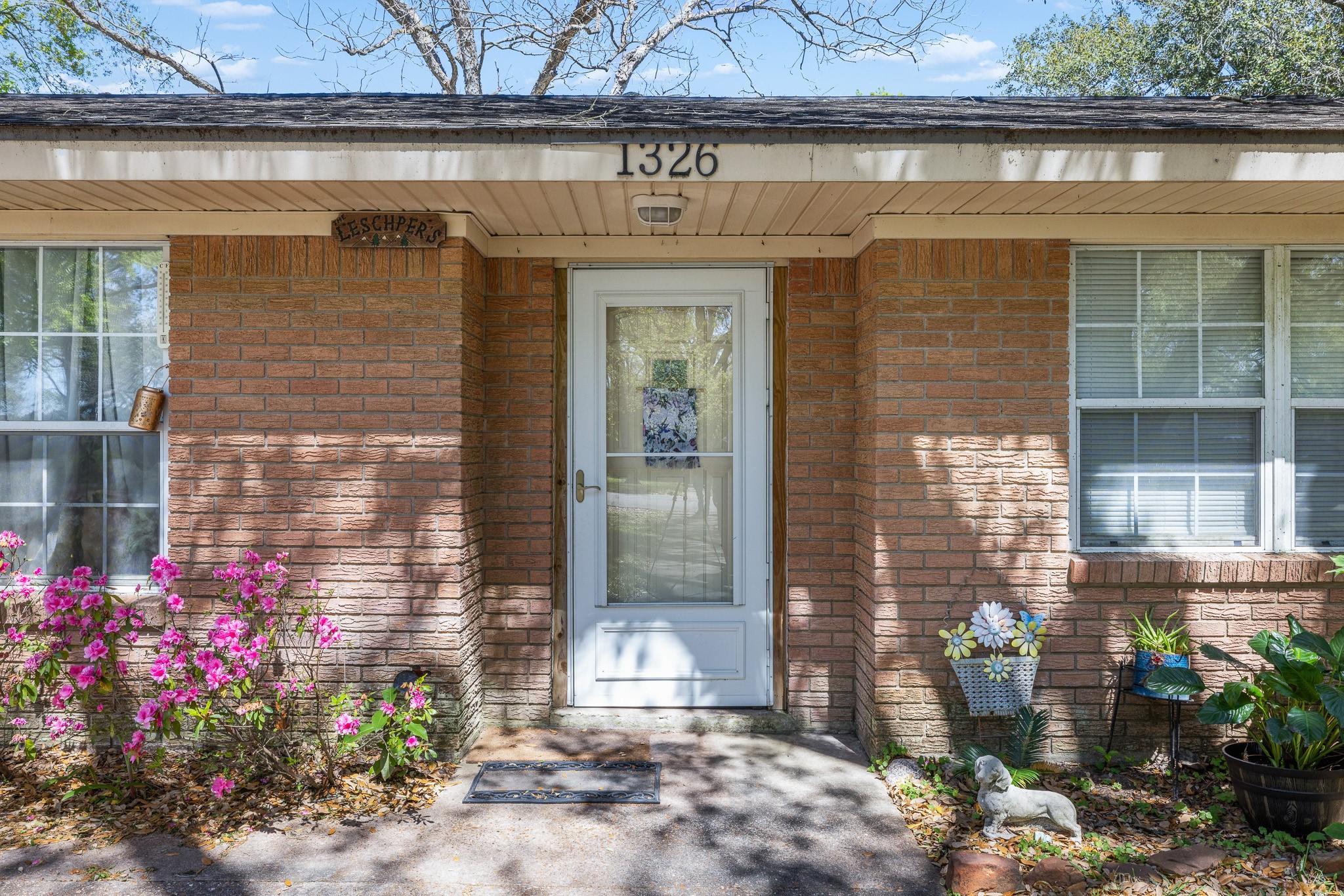 1326 Kathy Avenue — photo