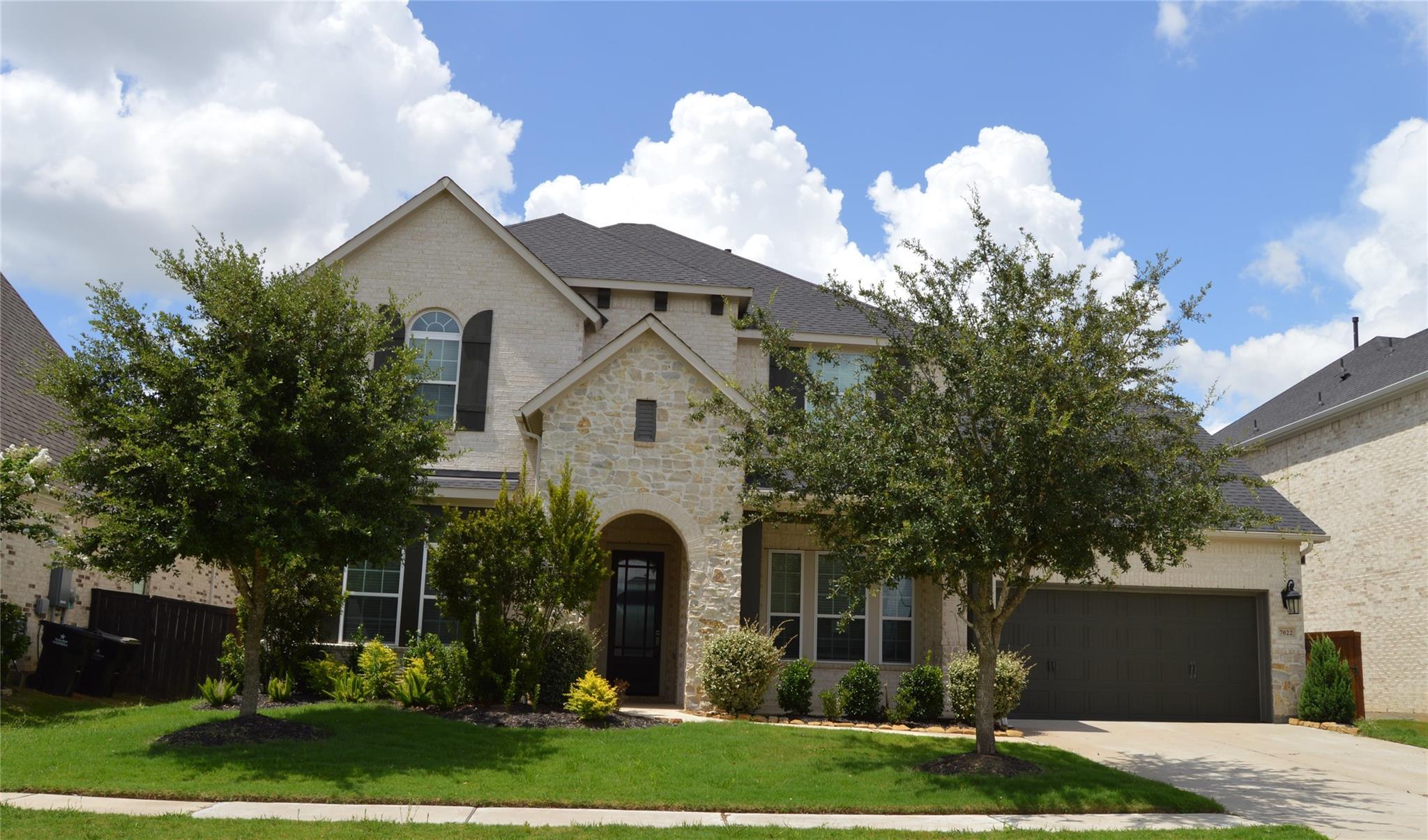 7022 San Bernard Trail — photo