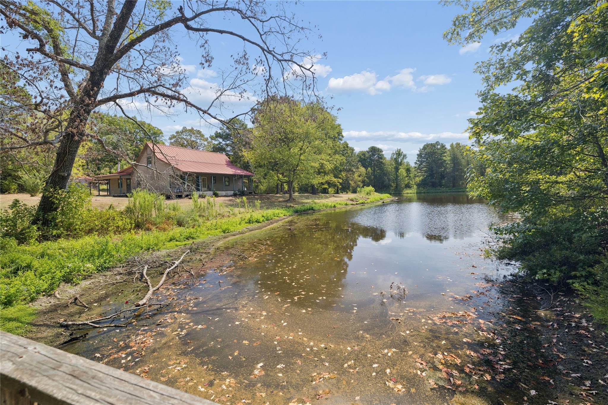 5962 FM 555 — photo