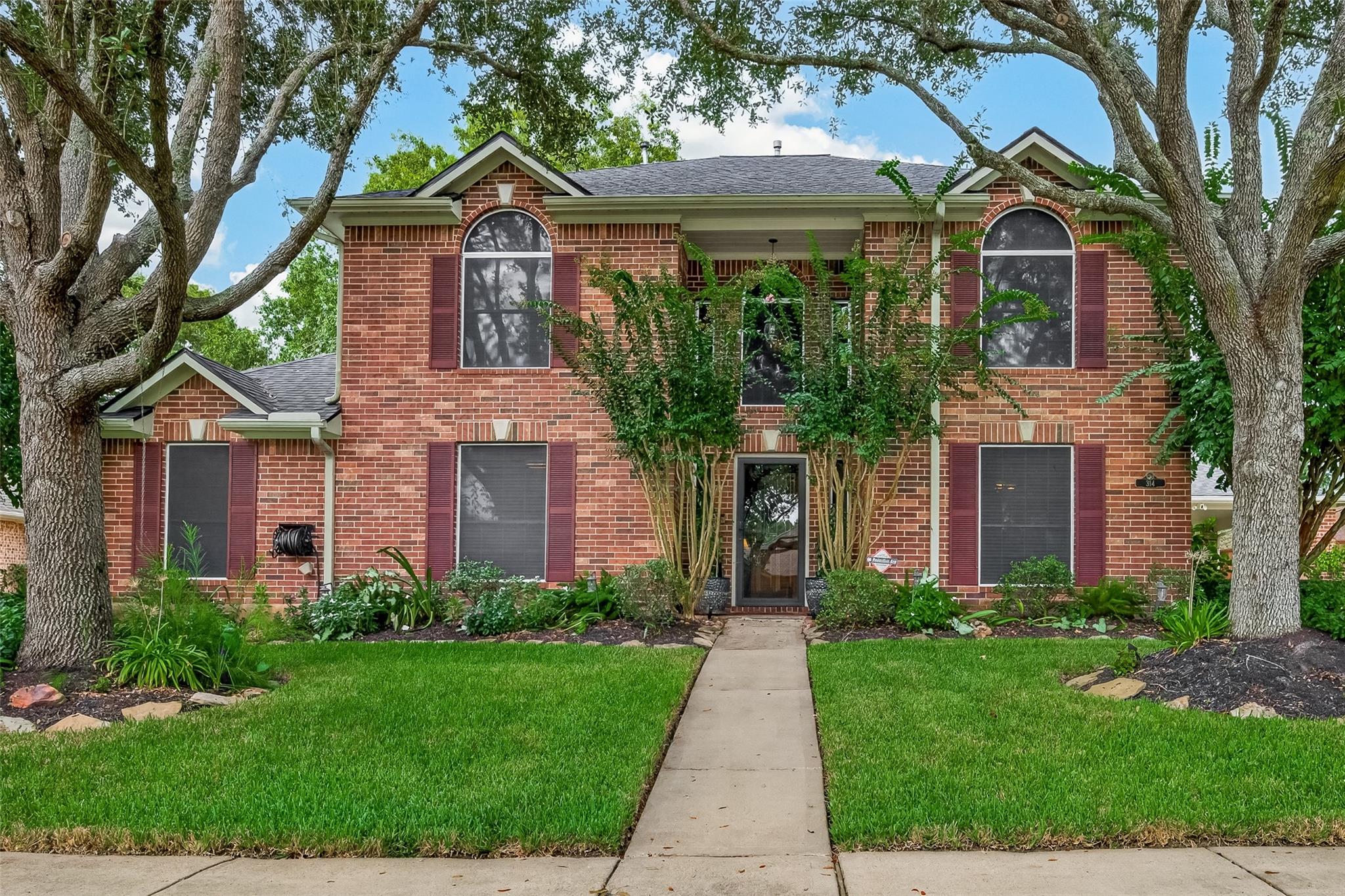 314 Willowood Drive — photo