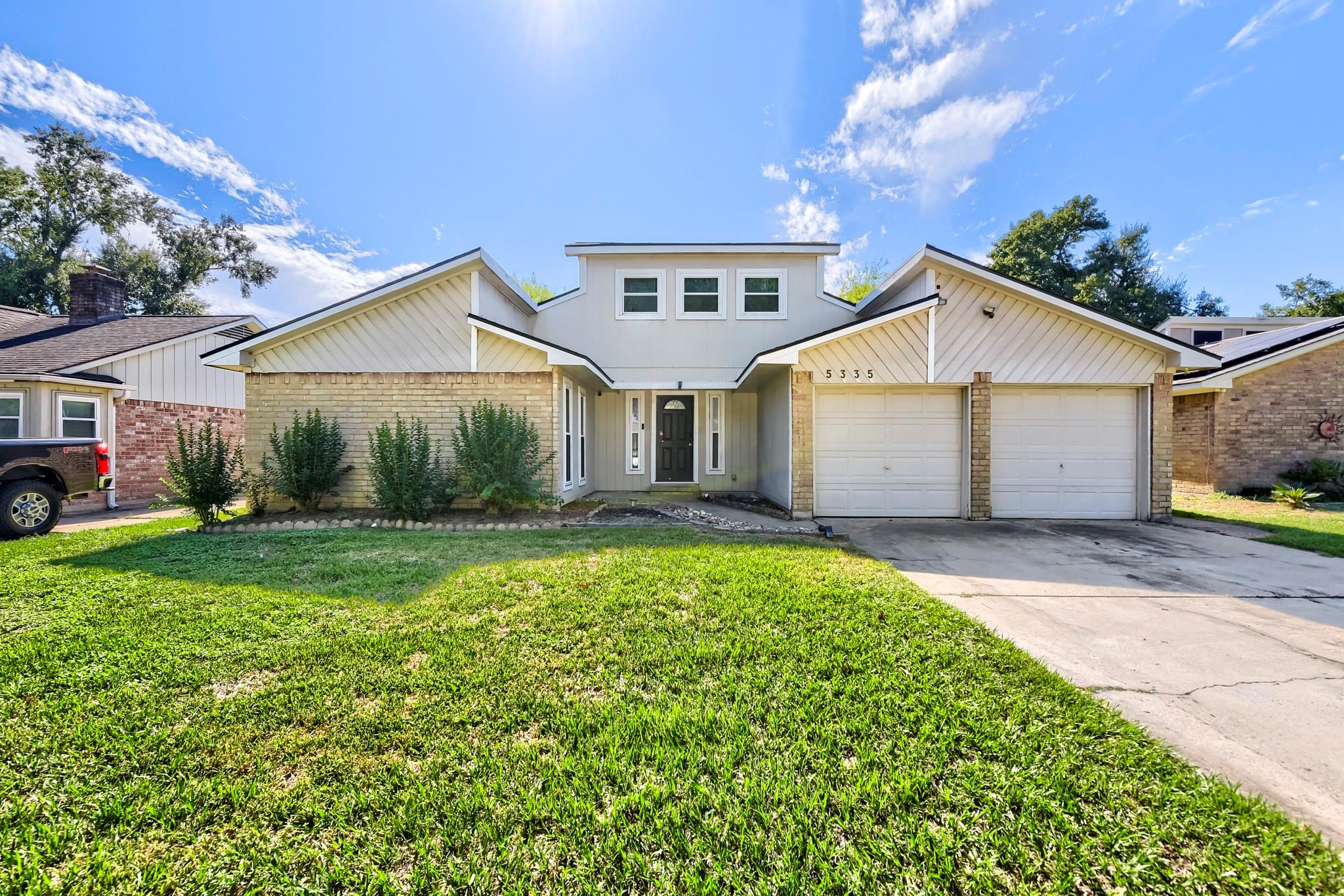 5335 Prairie Creek Drive — photo