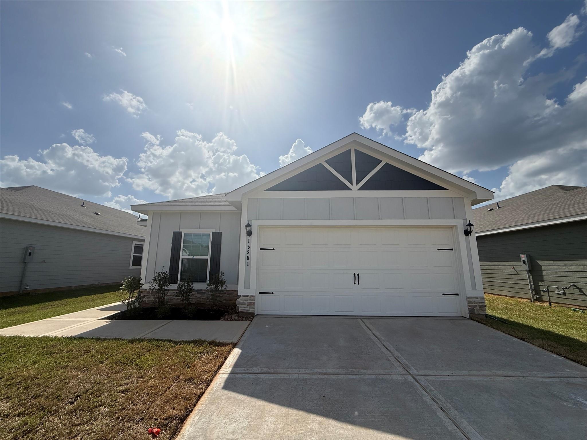 15881 Berry Hill Drive — photo