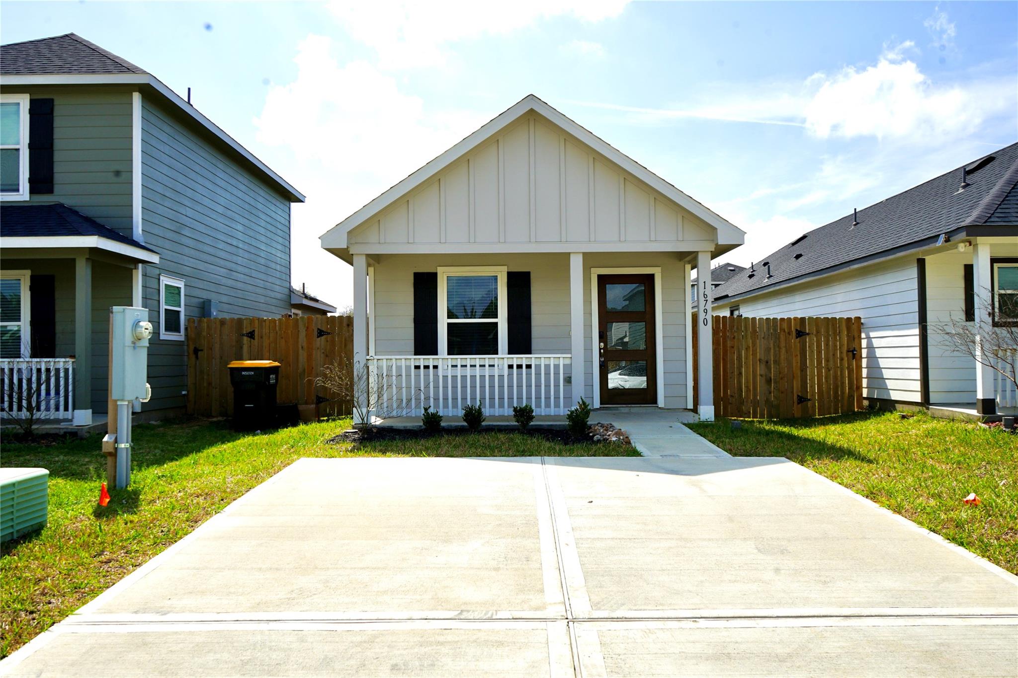16790 N Marie Village Drive — photo