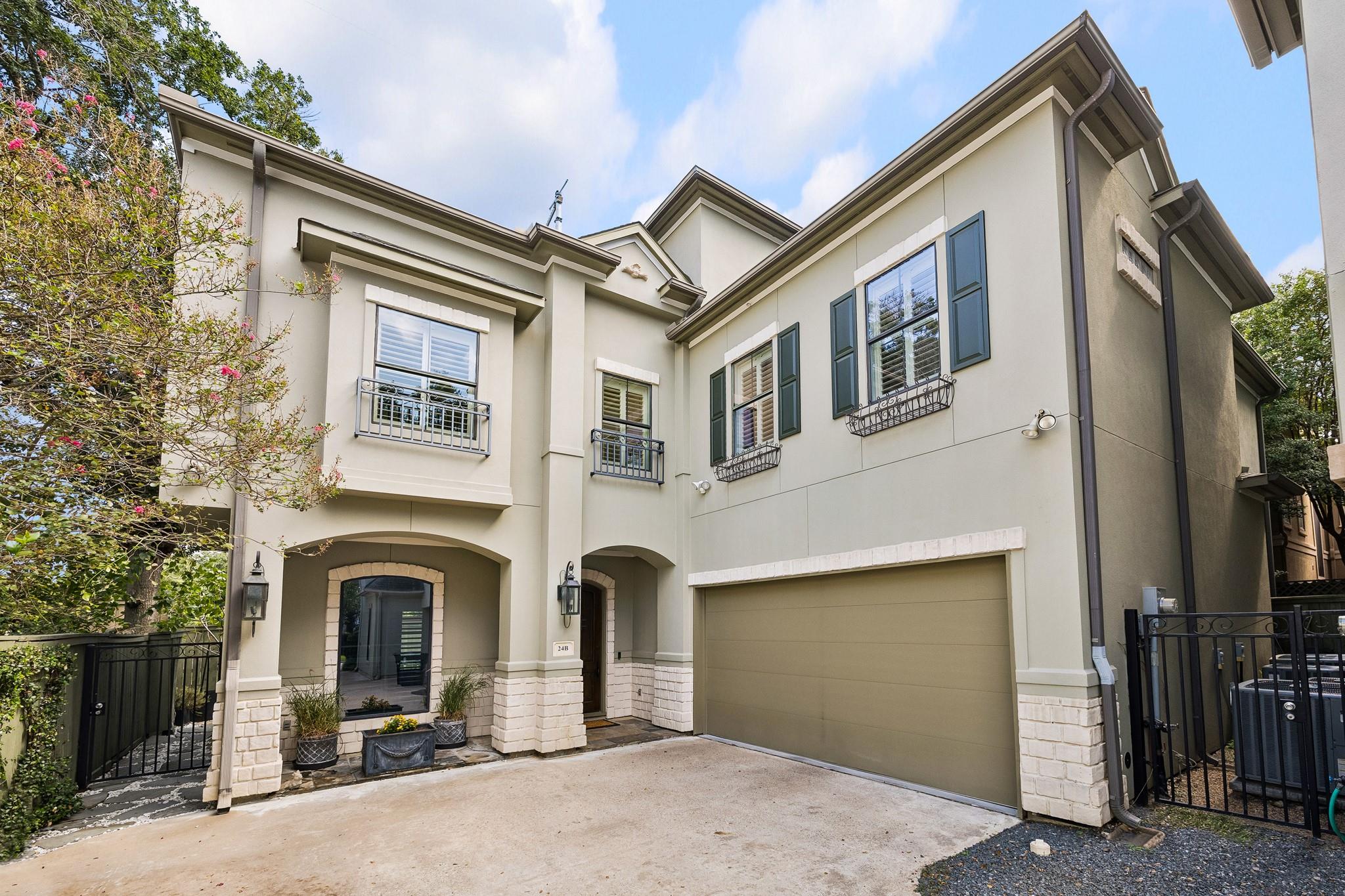 24 Hackberry Lane #B — photo