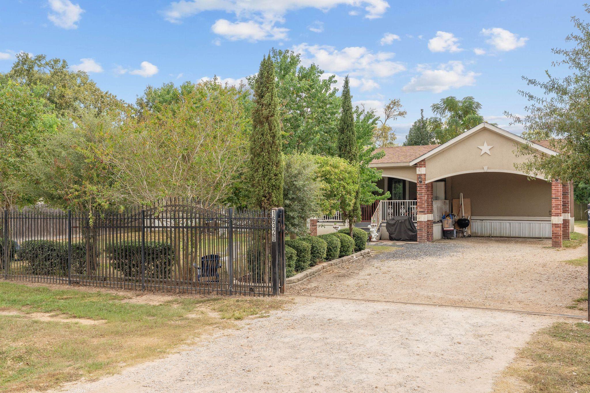 16320 Summit Oaks Drive — photo