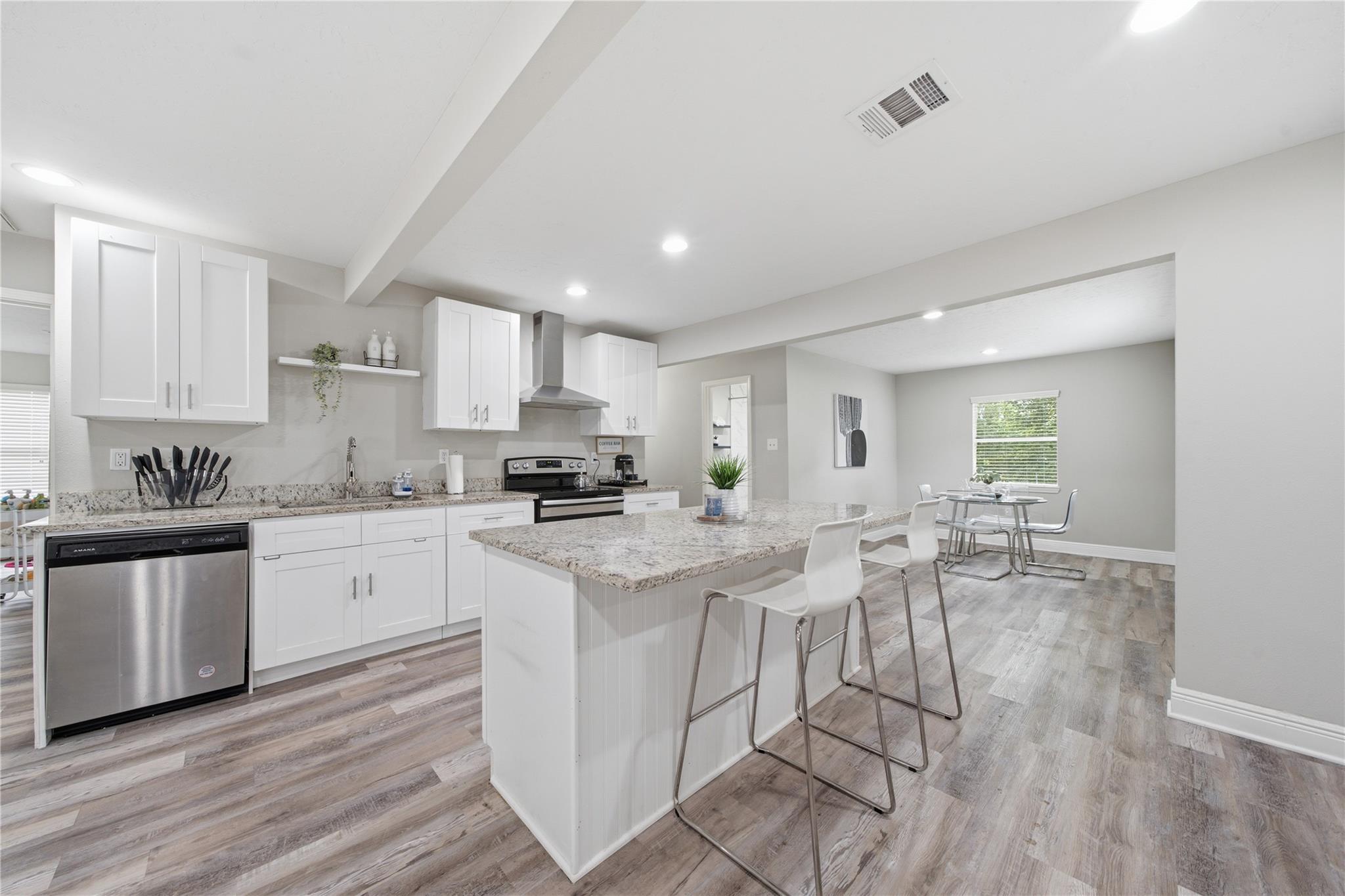 8826 Delilah Street — photo