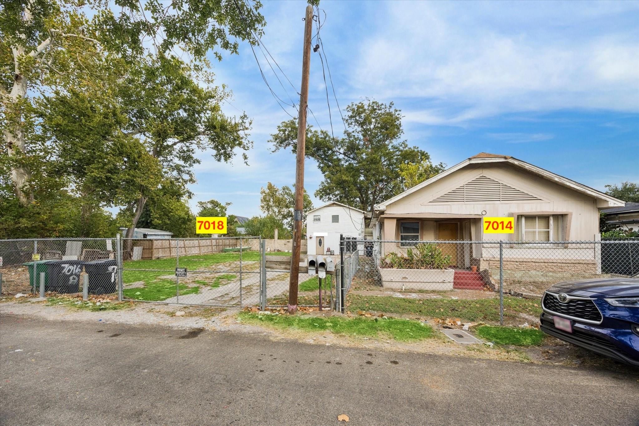 7014 & 7018 Finn Street — photo