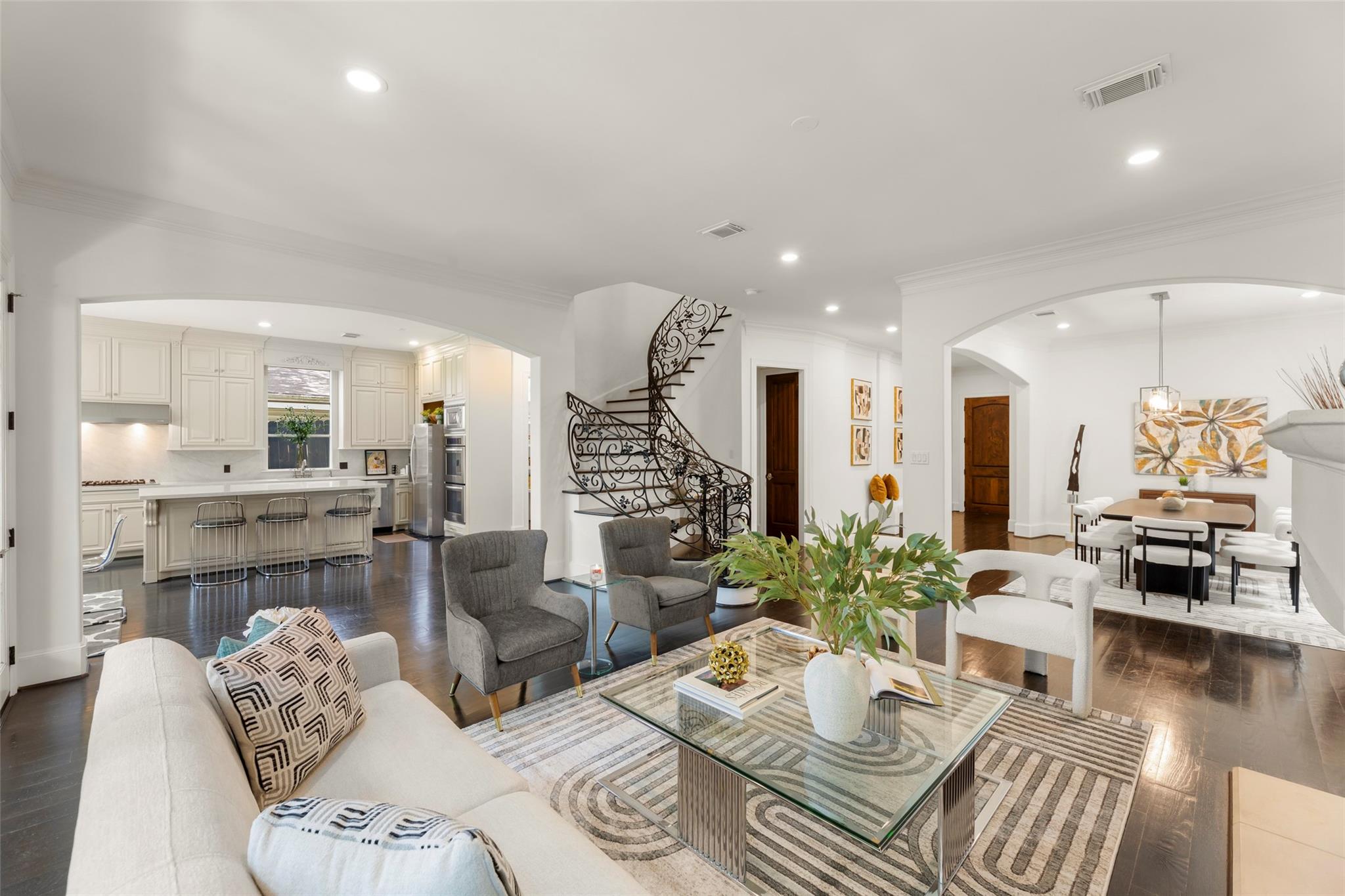 6236 Community Drive — photo