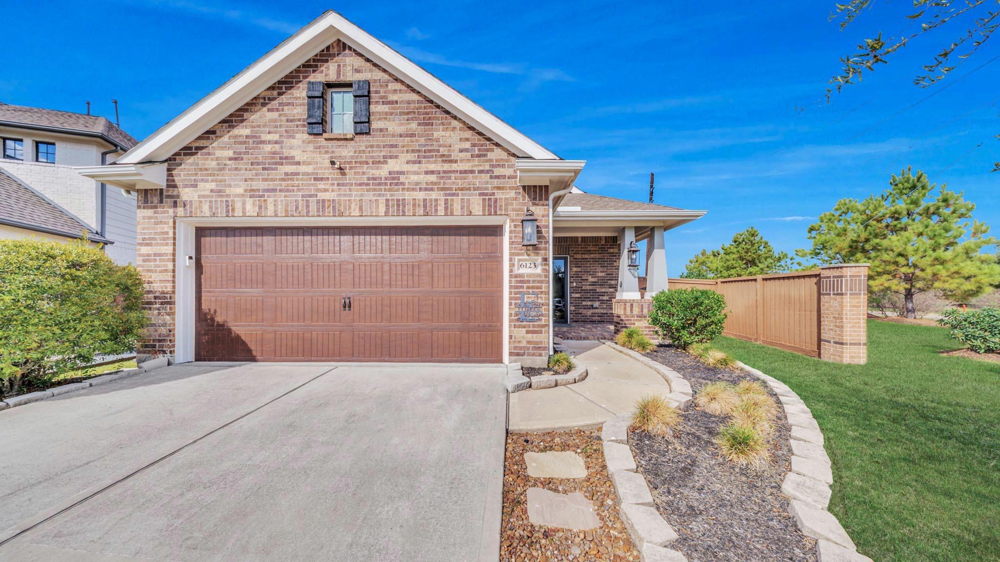 6123 Dovetail Cliff Court — photo