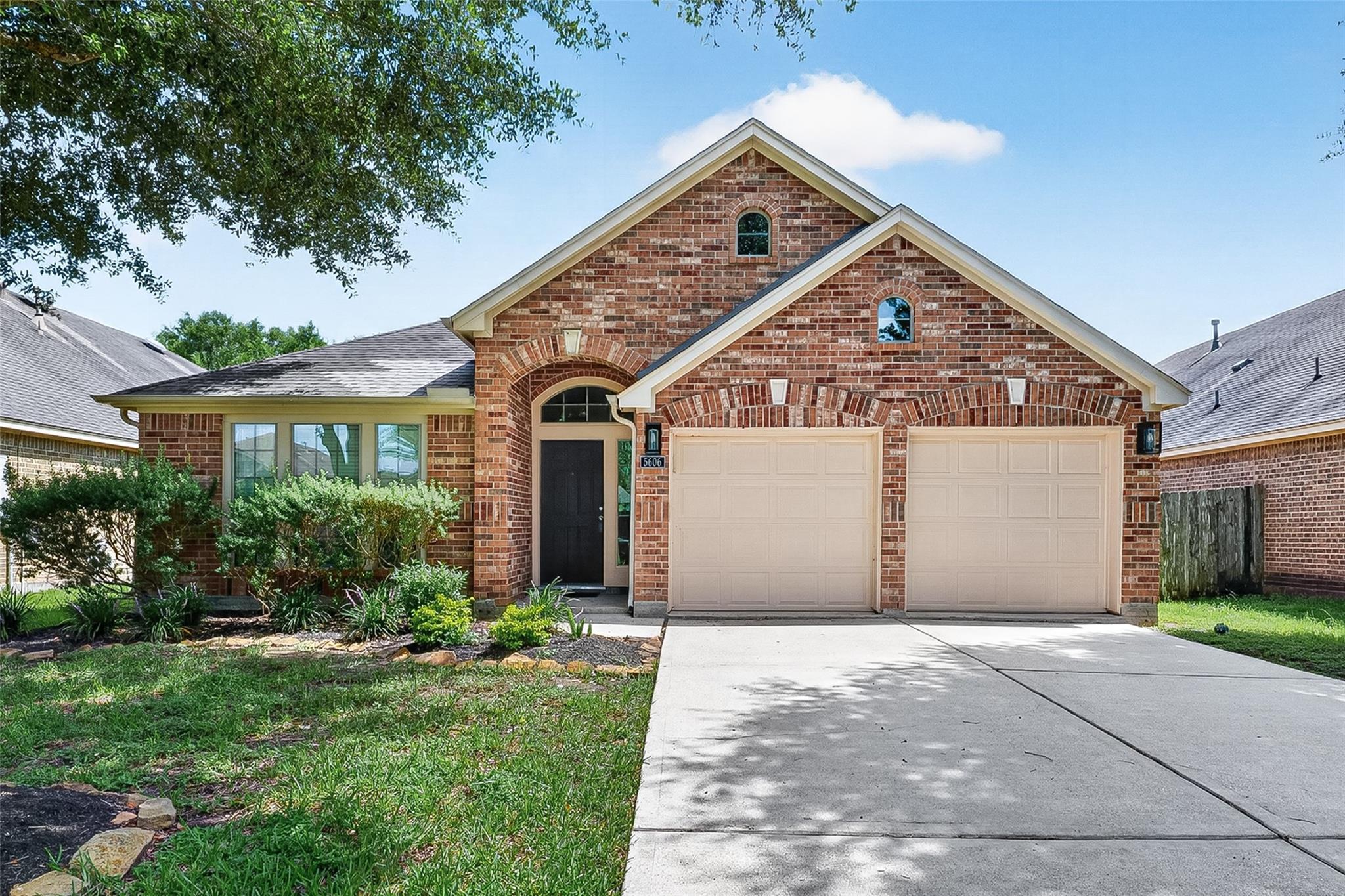 5606 Walnut Glen Lane — photo