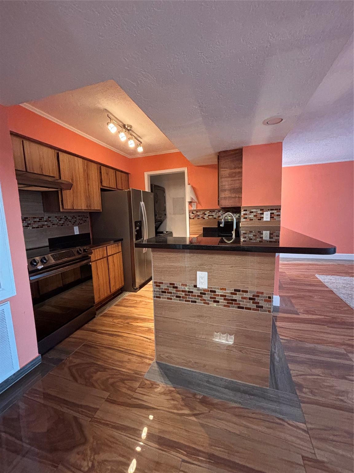 3919 Fairmont Parkway #184 — photo