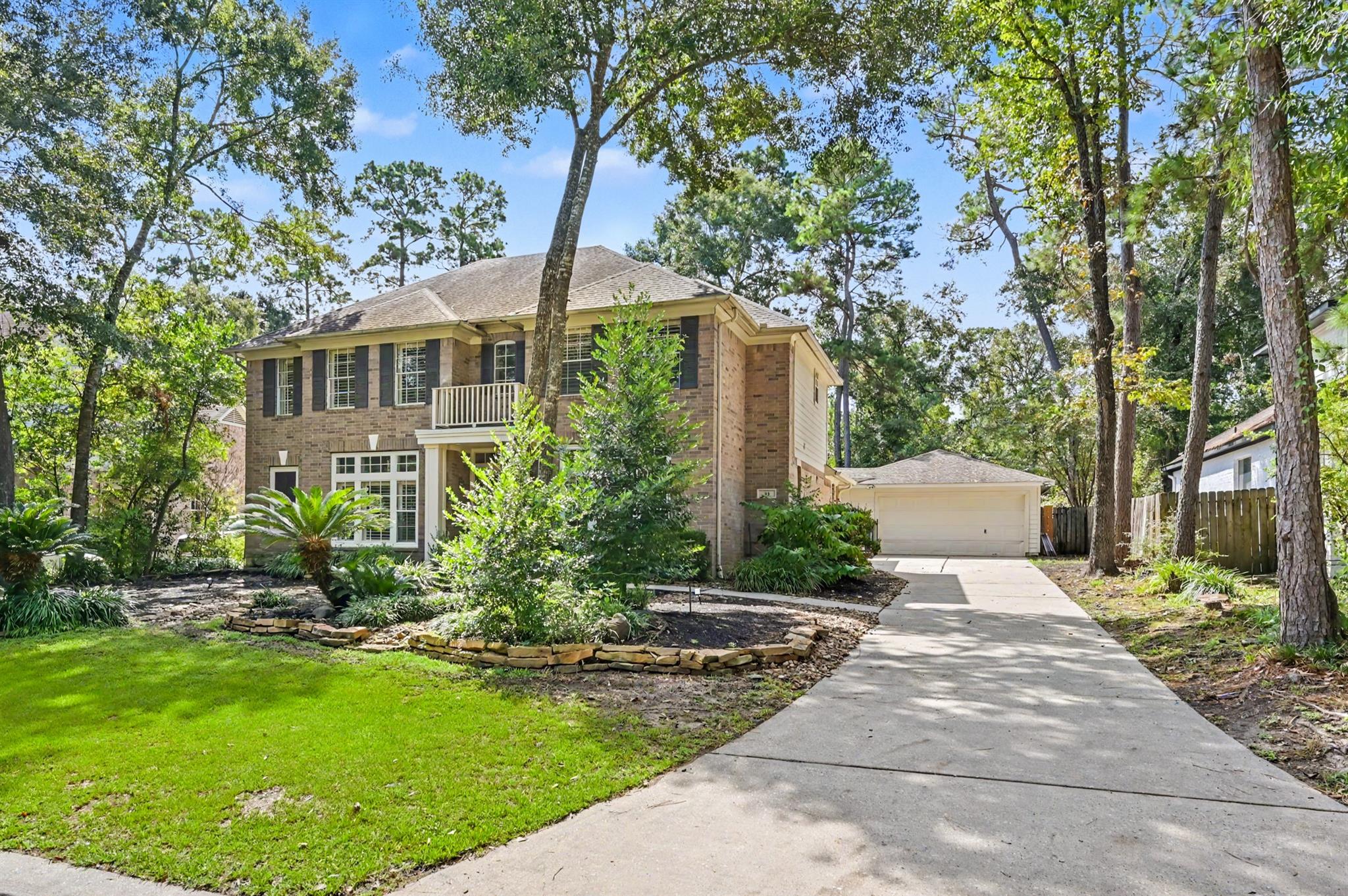 83 E Green Gables Circle, The Woodlands, TX 77382 — photo 2