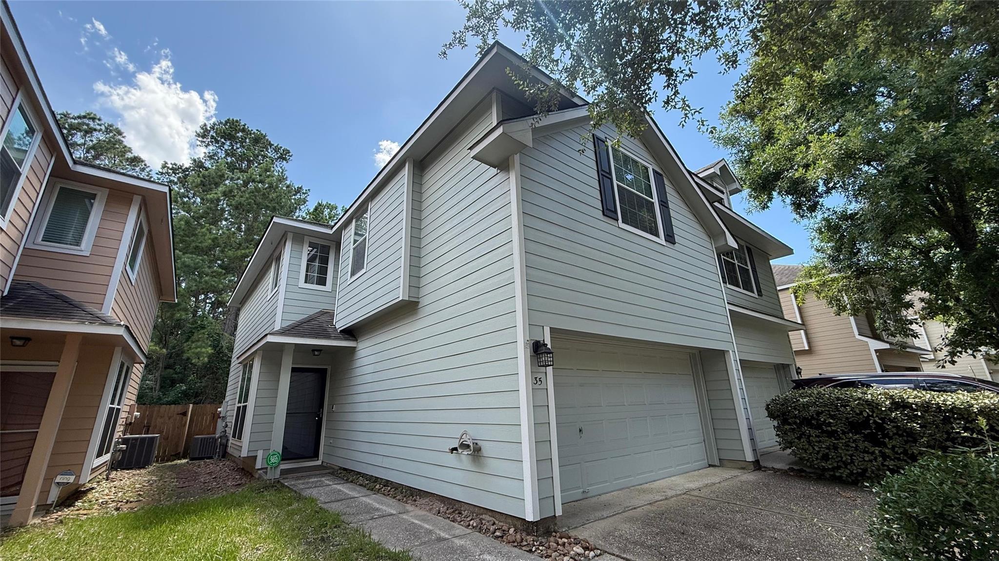 35 Ledgestone Pl — photo