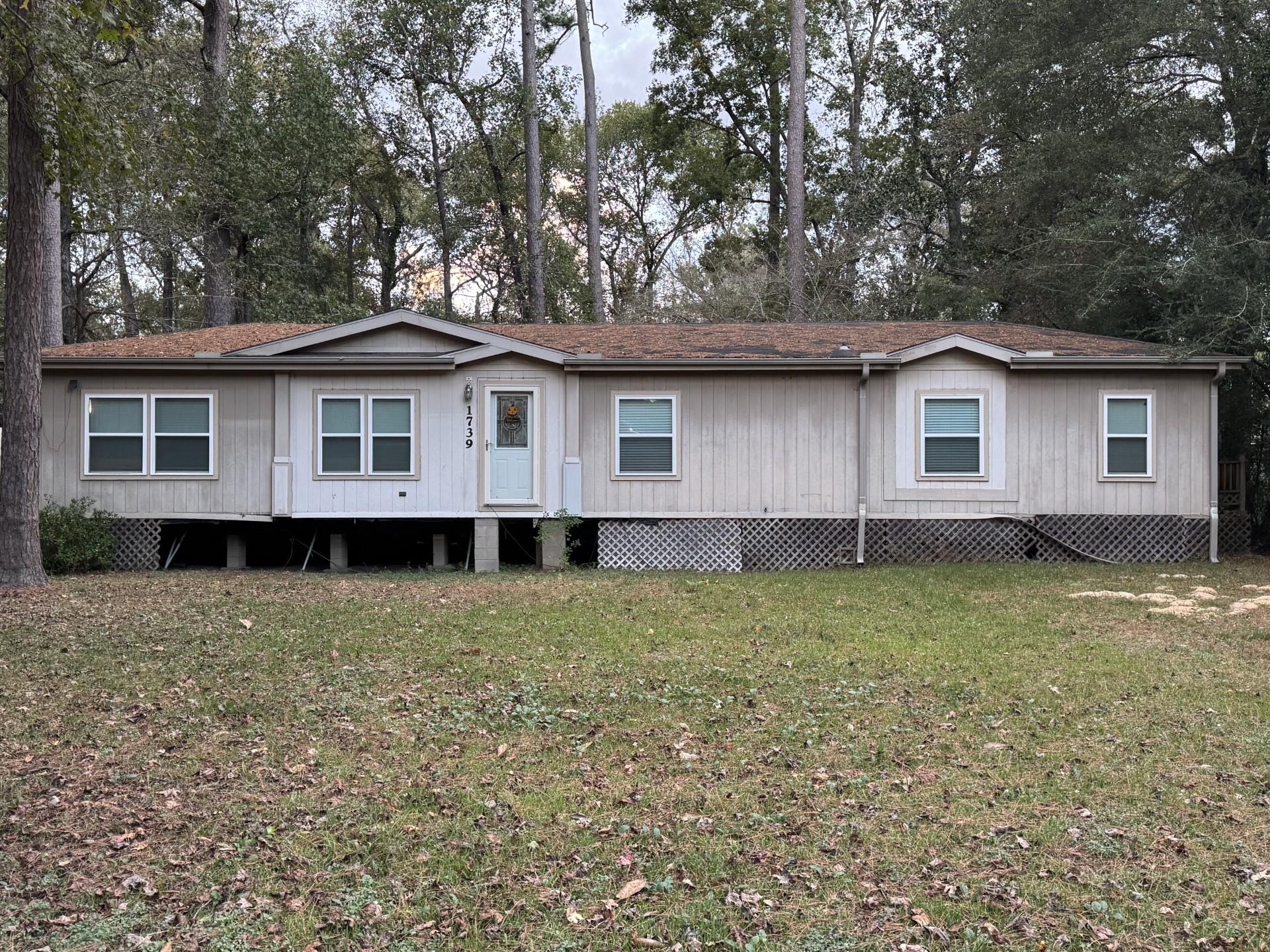 1739 County Road 370 — photo