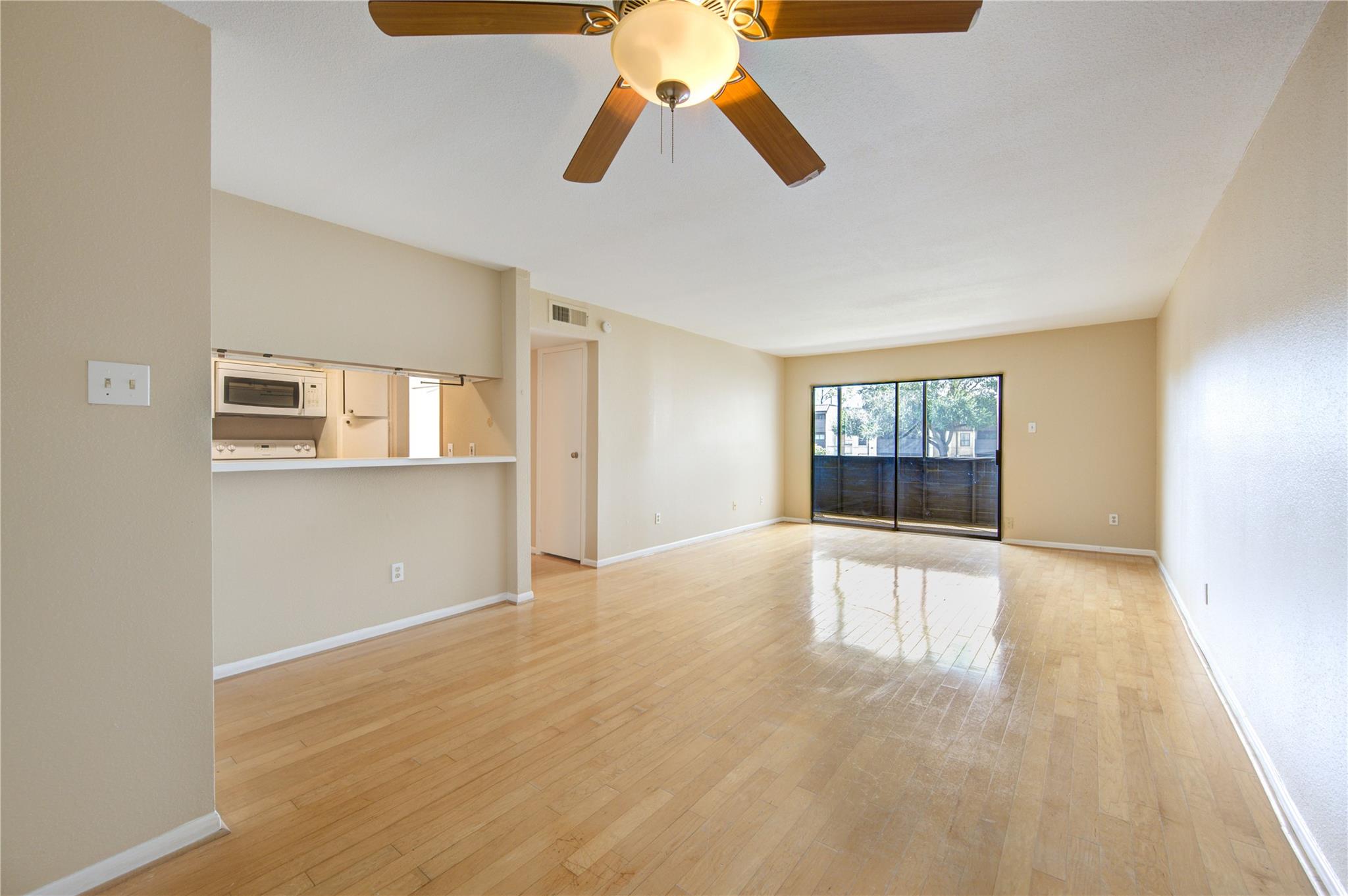 3055 Walnut Bend Lane #21 — photo