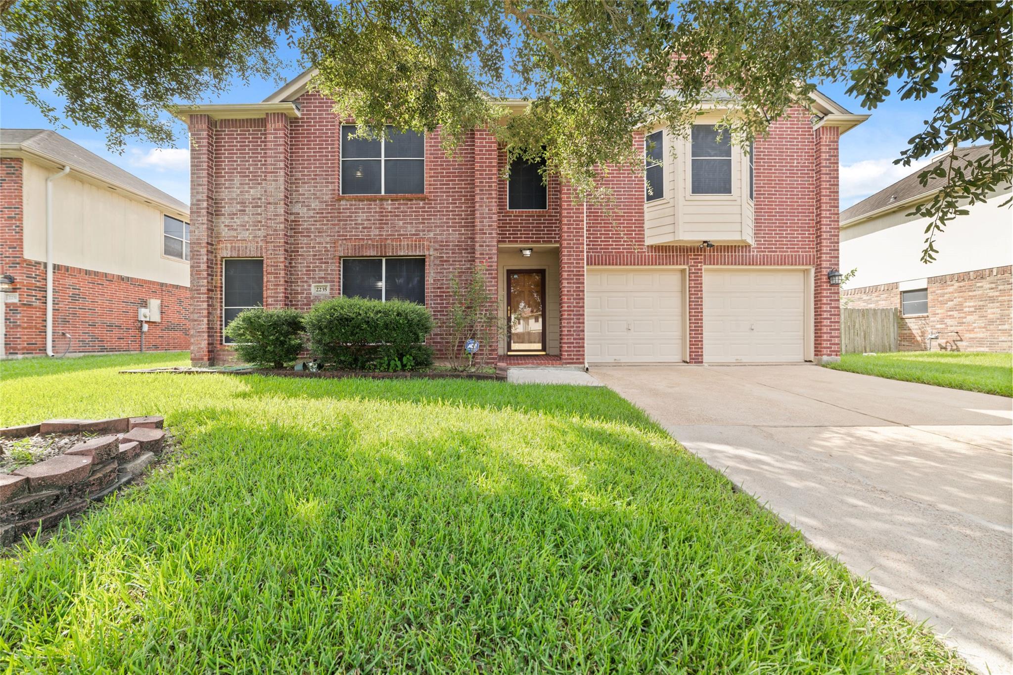 2235 Heatherwood Drive — photo