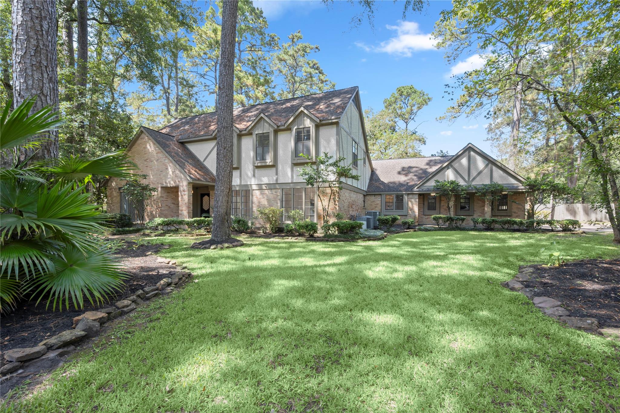 2103 Woodford Green Drive — photo