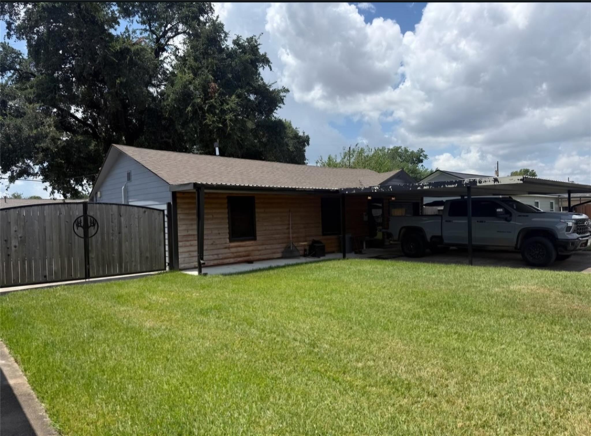 2314 Estate Drive — photo