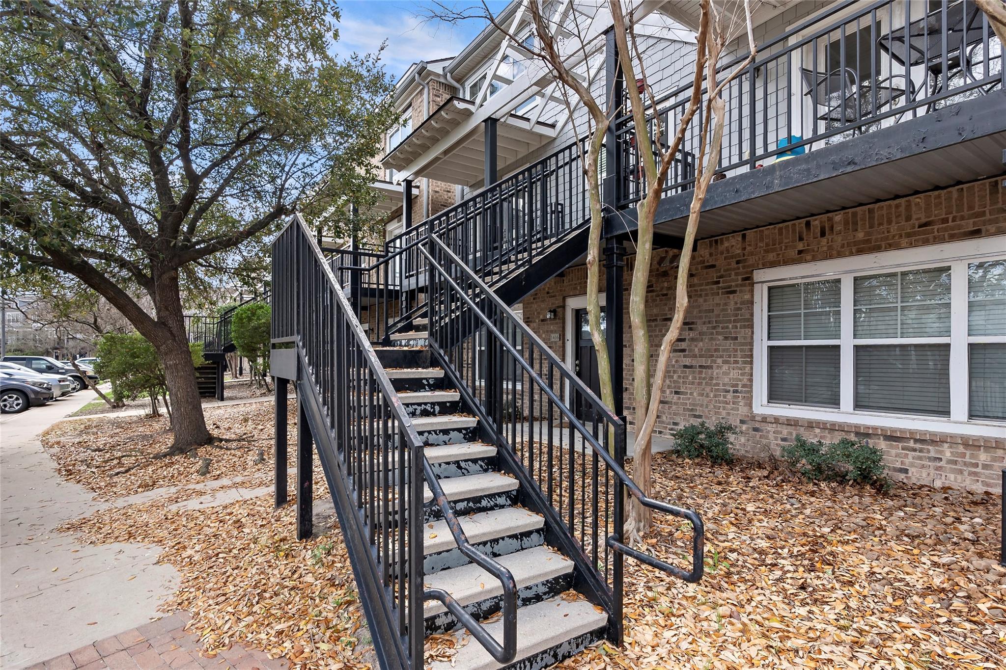 1725 Harvey Mitchell Parkway S #1431 — photo