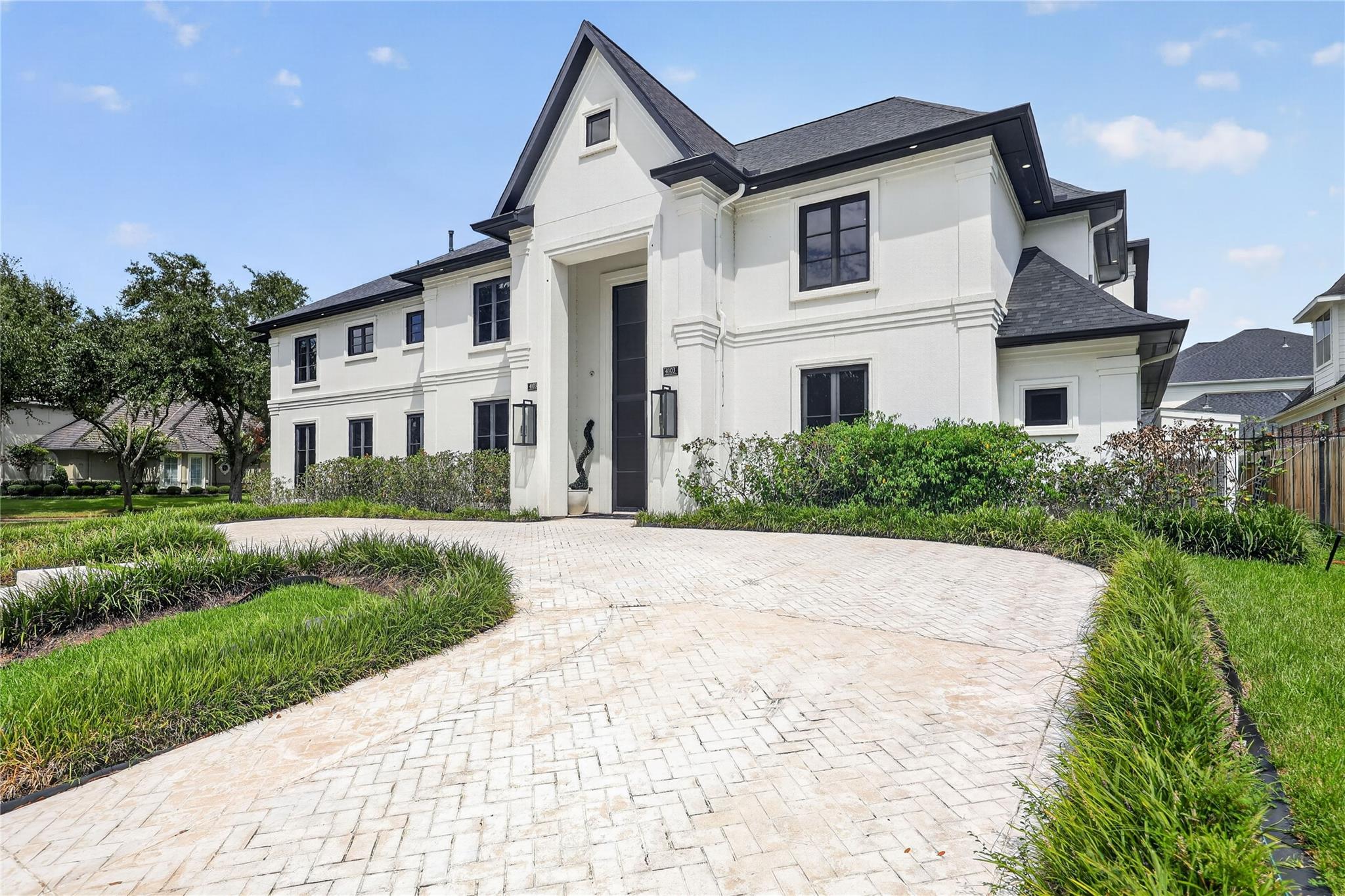 4103 Thistle Hill Court — photo