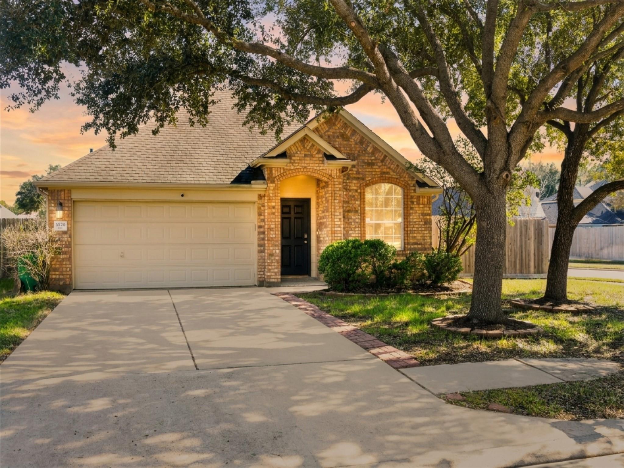5526 Dunbrook Park Lane — photo