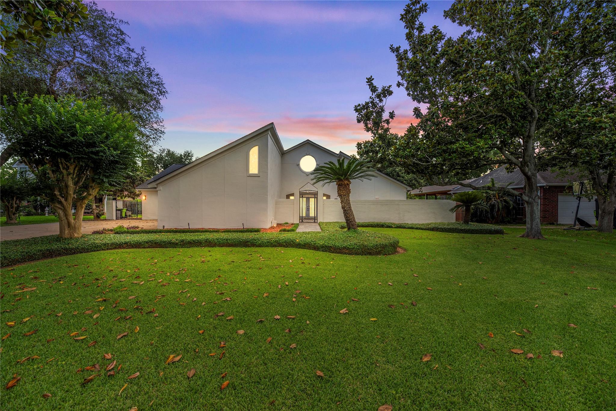 4815 Diamond Springs Drive — photo