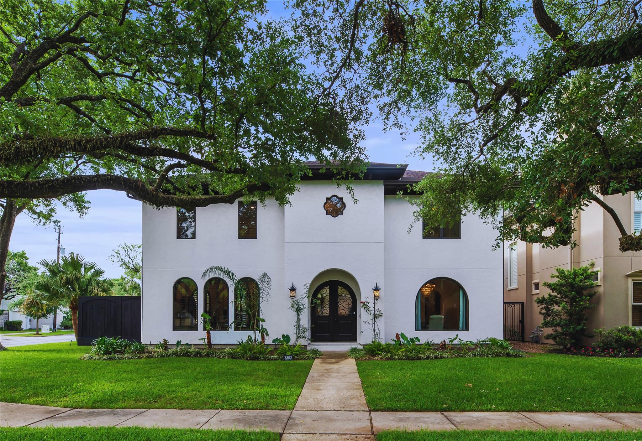 3803 Drake Street — photo
